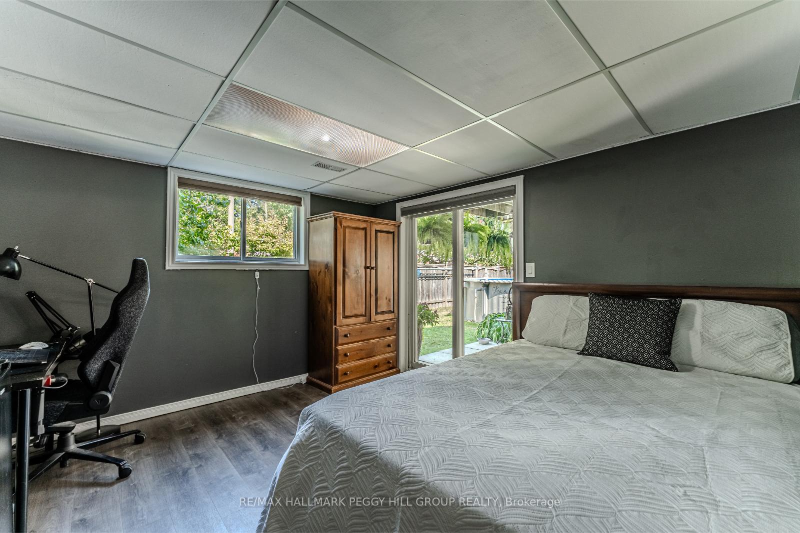 Photo 10 of 1 Wessenger Drive, Barrie, Holly — HOMEH