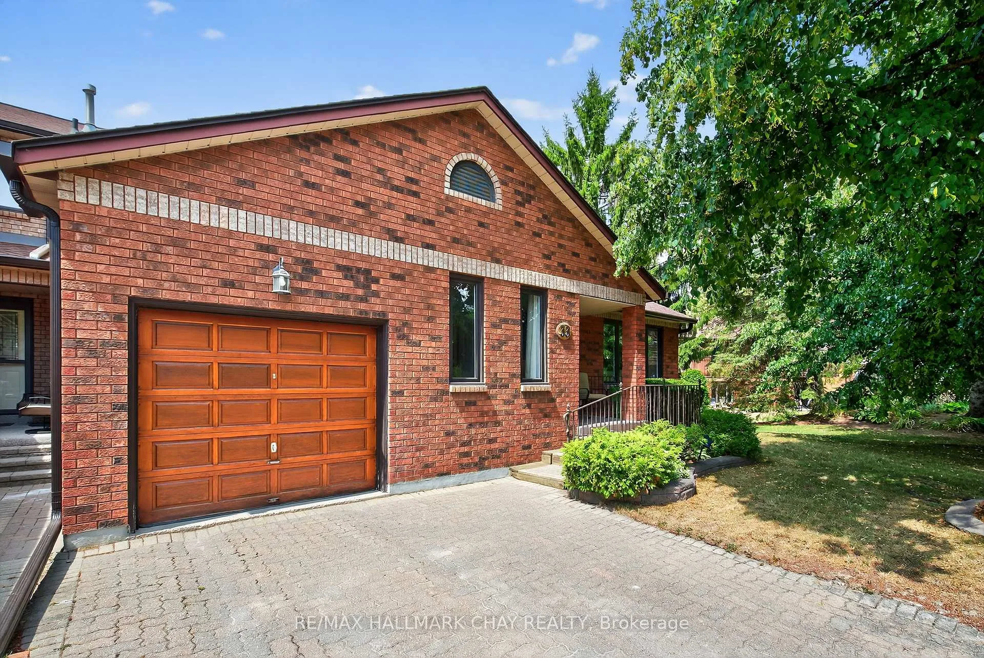 Front of 33 Parkette Drive
