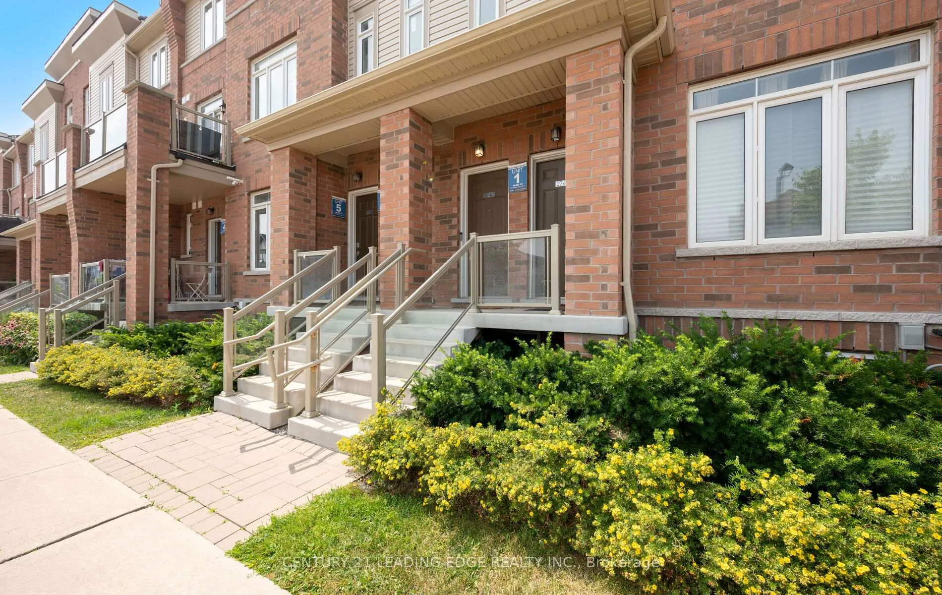 Photo 3 of 2740 William Jackson Drive, Pickering, Duffin Heights — HOMEH