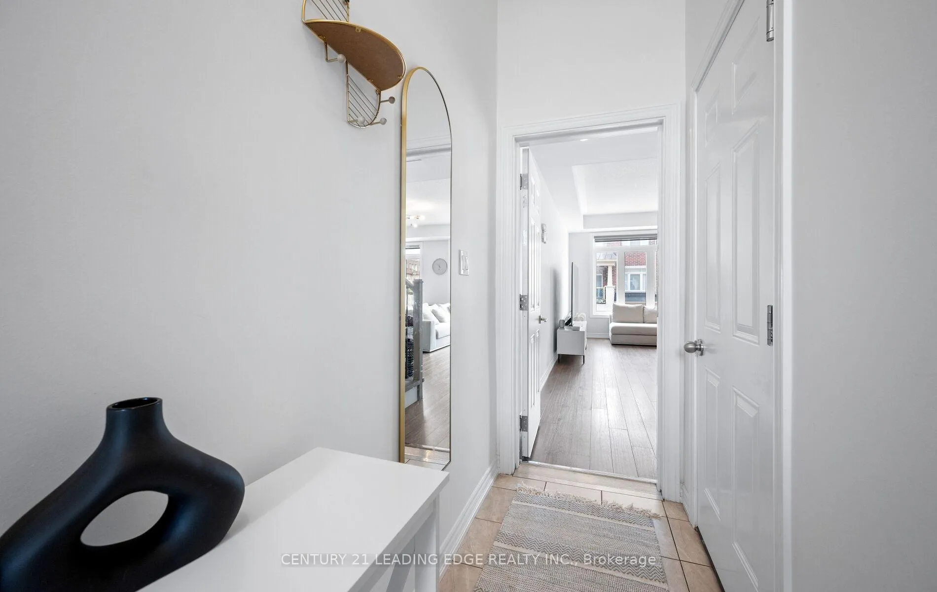 Photo 4 of 2740 William Jackson Drive, Pickering, Duffin Heights — HOMEH