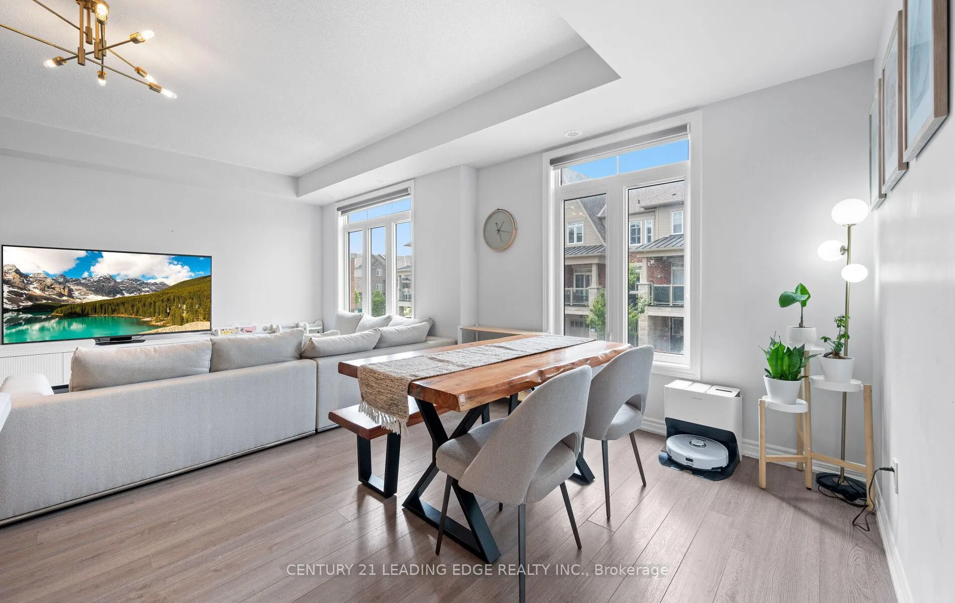 Photo 9 of 2740 William Jackson Drive, Pickering, Duffin Heights — HOMEH