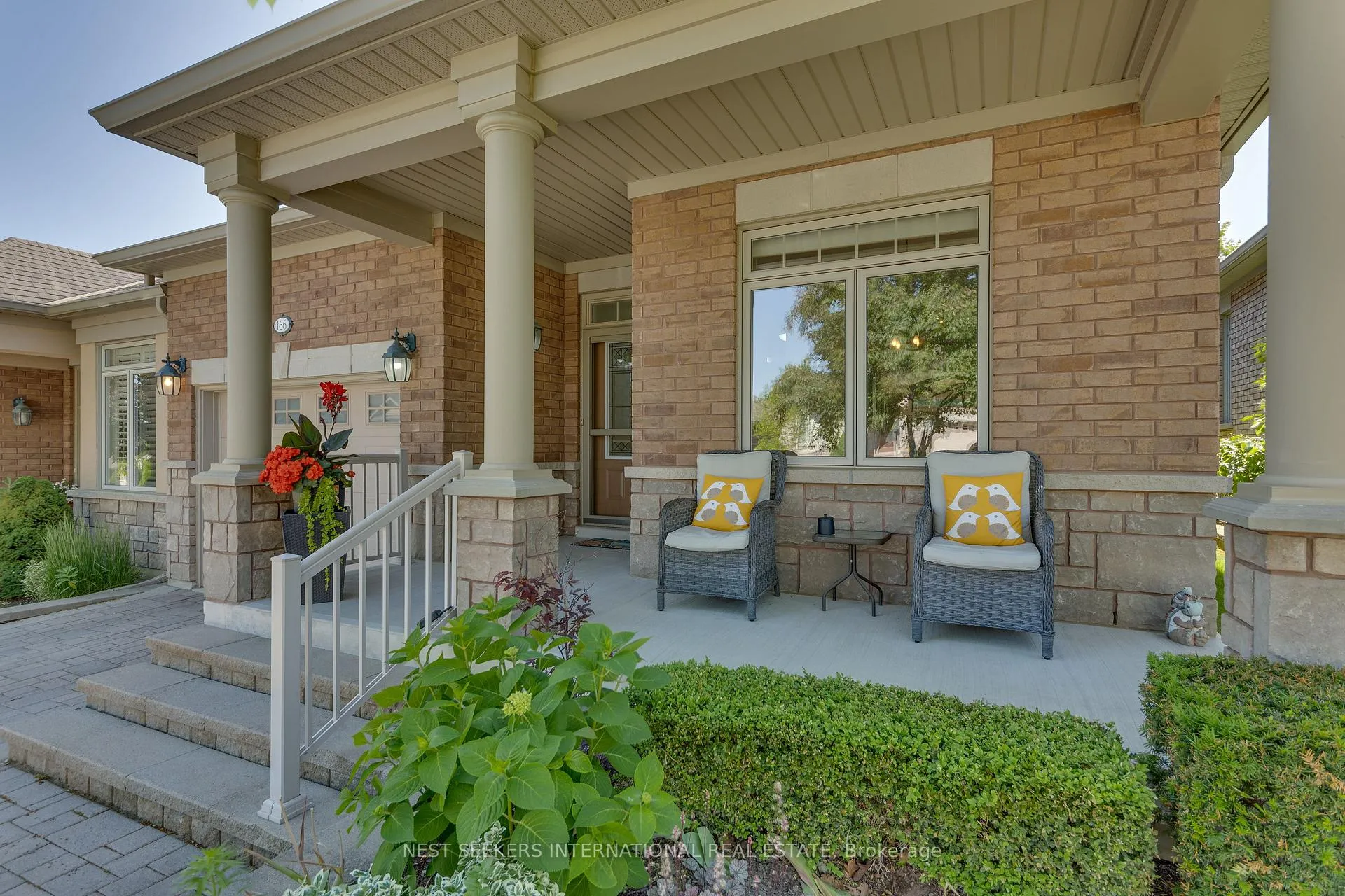 Photo 3 of 166 Ridge Way, New Tecumseth, Alliston — HOMEH