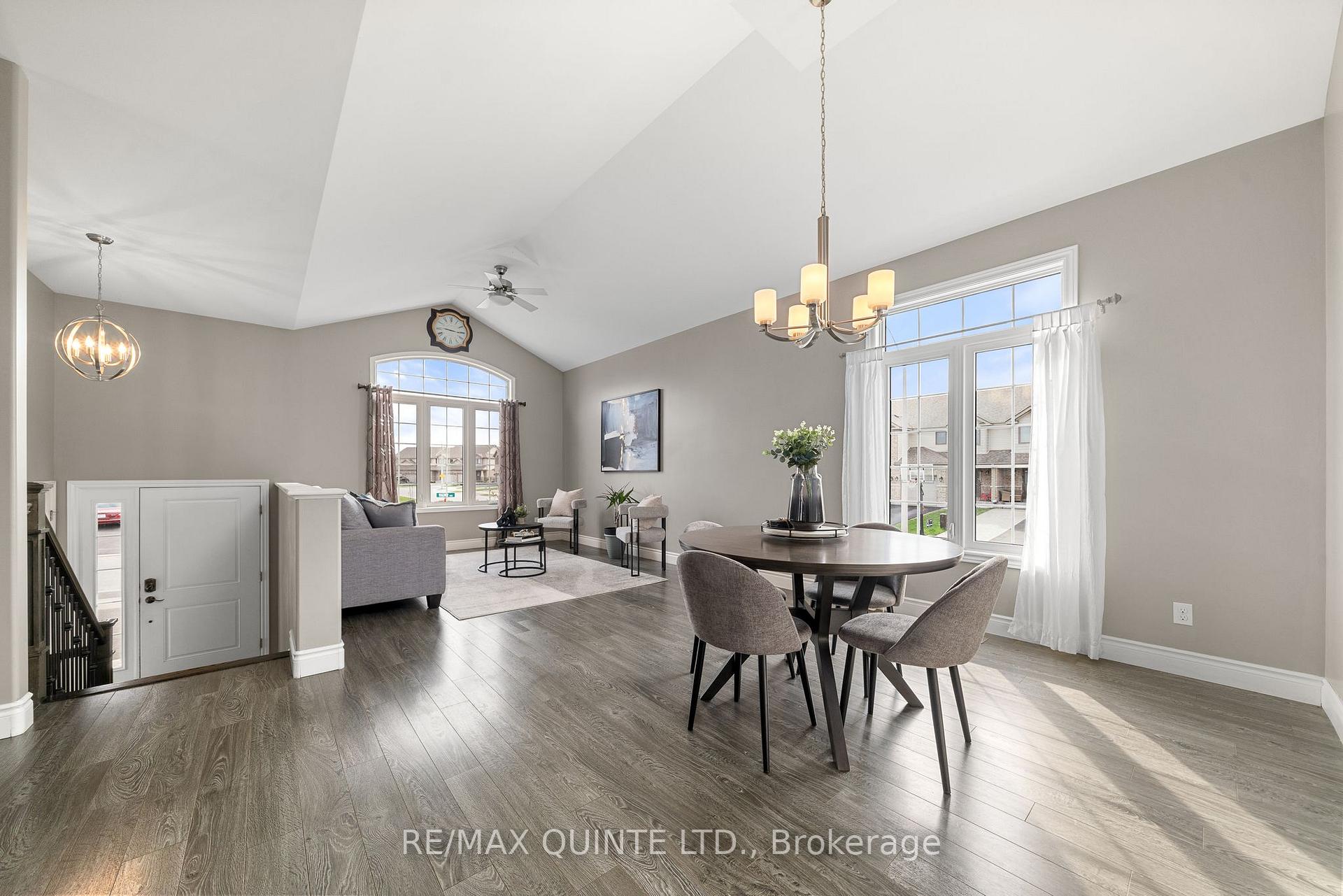 Photo 11 of 3 Walnut Crescent, Belleville, Thurlow Ward — HOMEH