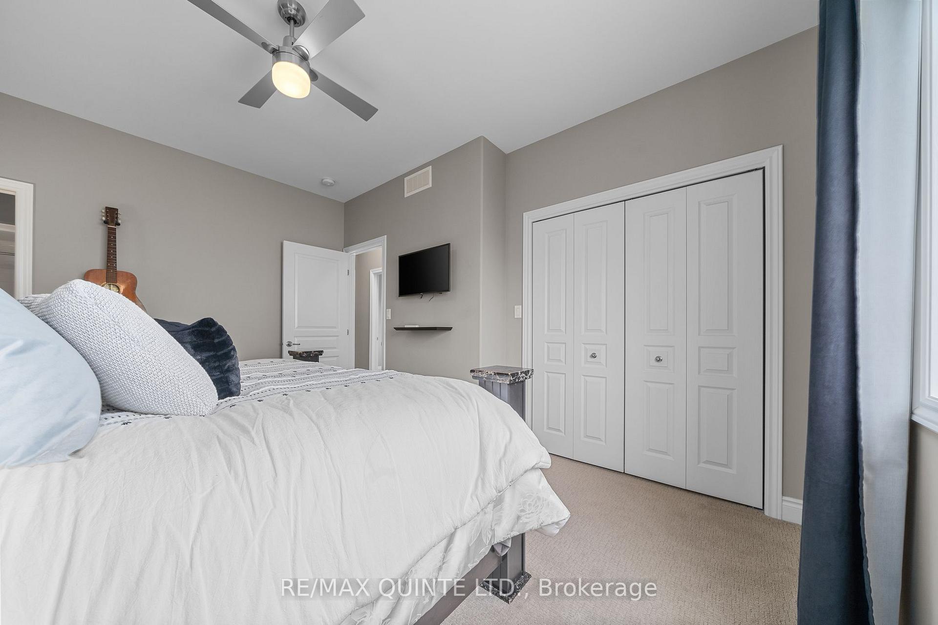 Photo 17 of 3 Walnut Crescent, Belleville, Thurlow Ward — HOMEH