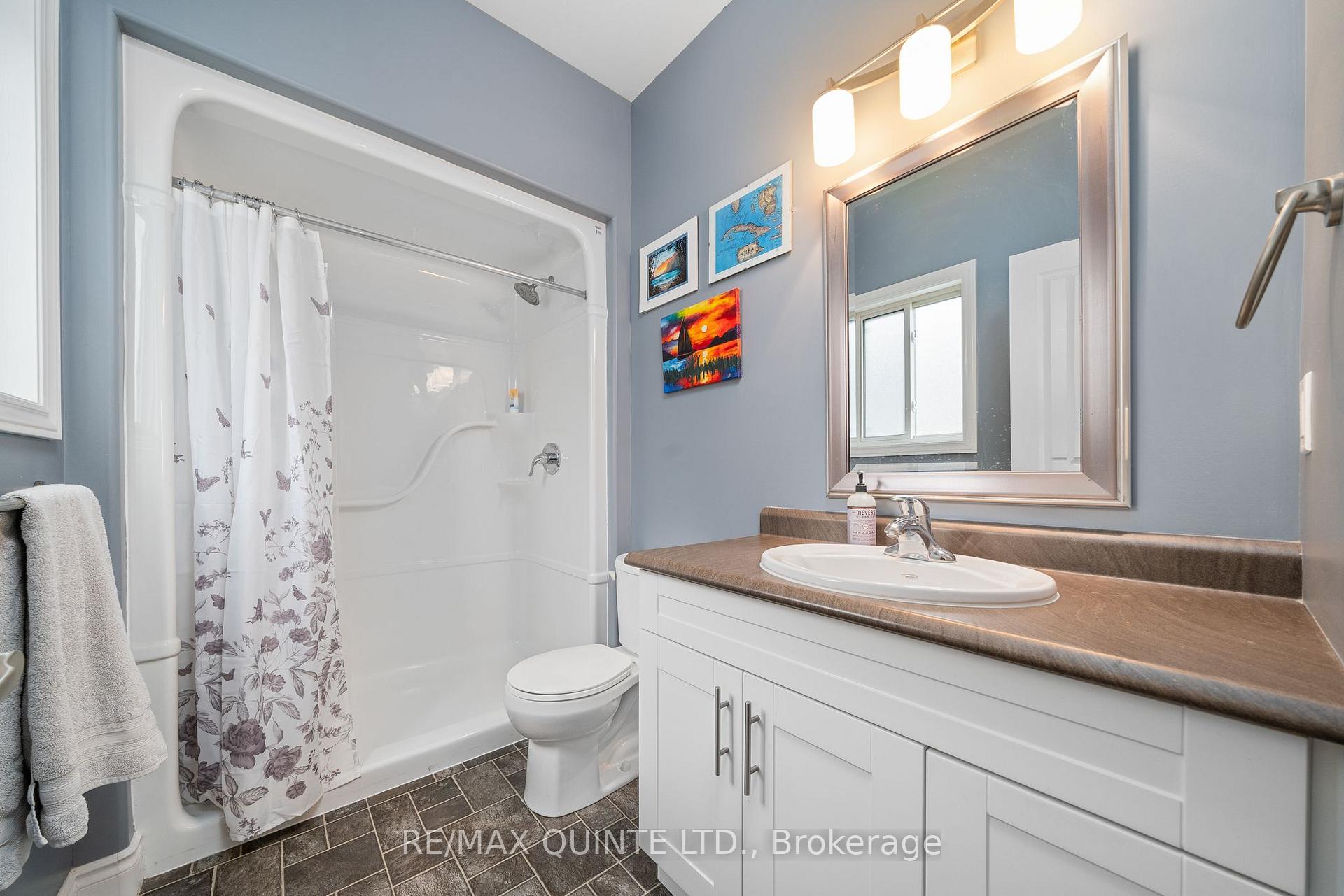 Photo 18 of 3 Walnut Crescent, Belleville, Thurlow Ward — HOMEH
