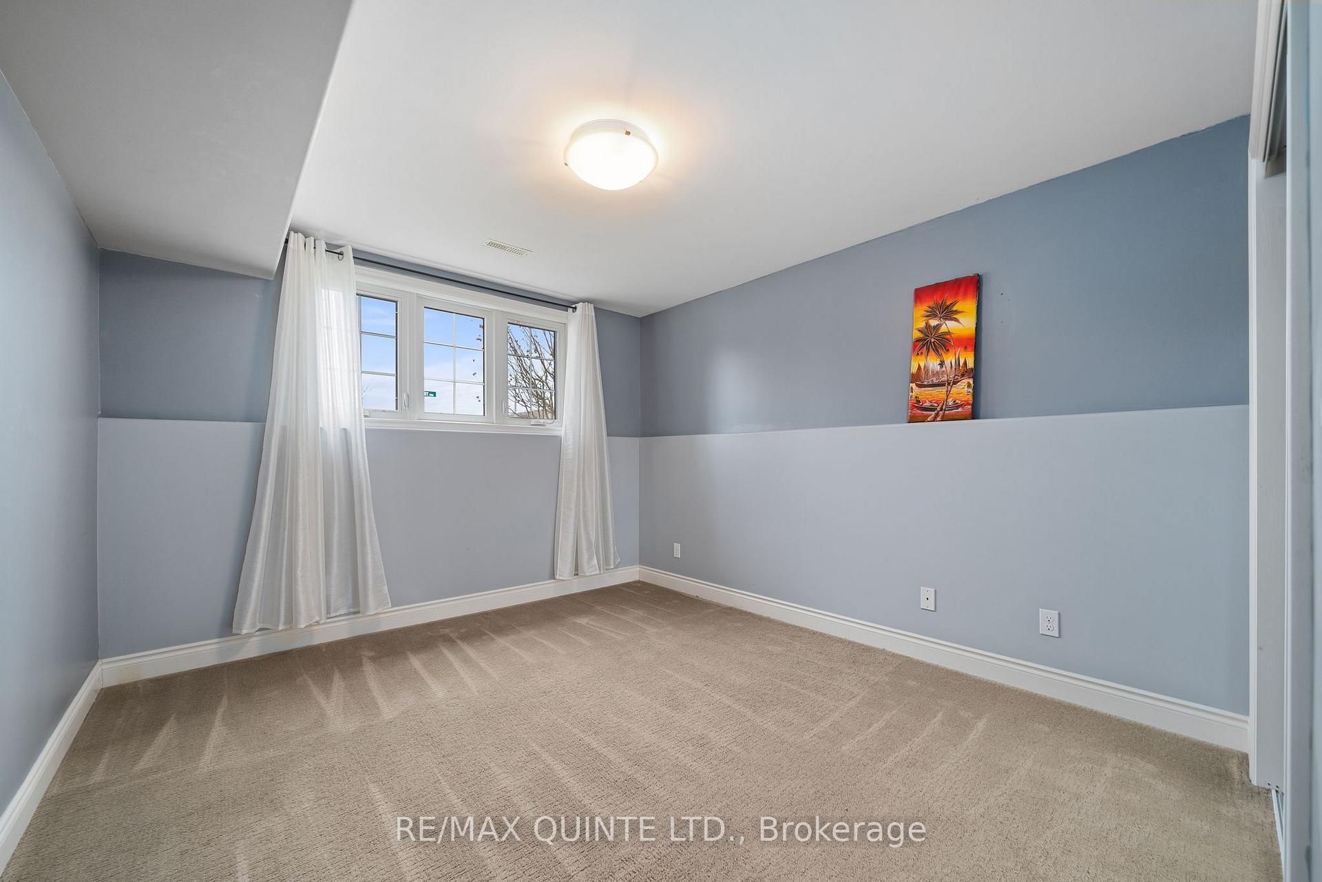 Photo 31 of 3 Walnut Crescent, Belleville, Thurlow Ward — HOMEH