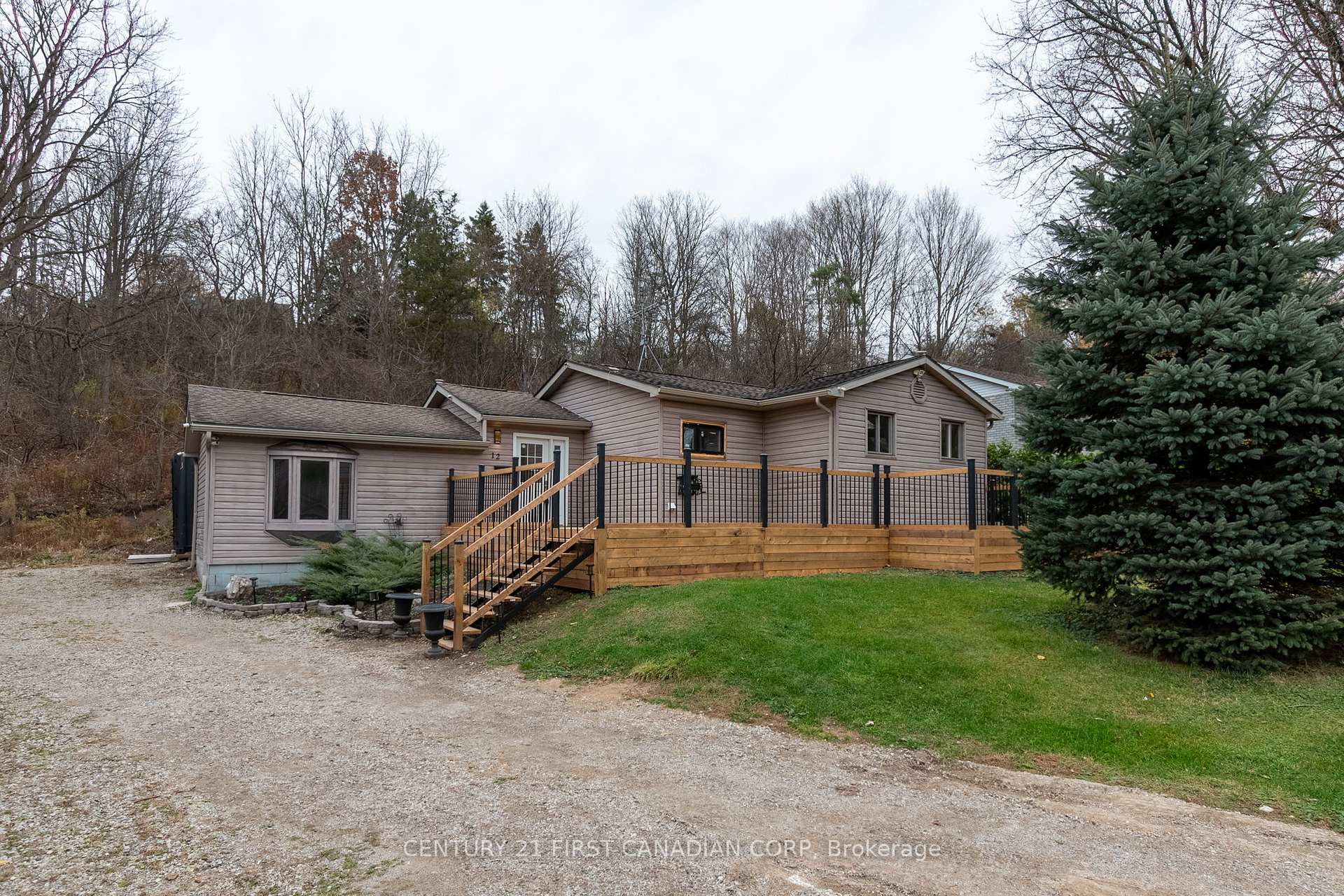 Photo 2 of 12 Davis Street, Central Elgin, Lynhurst — HOMEH