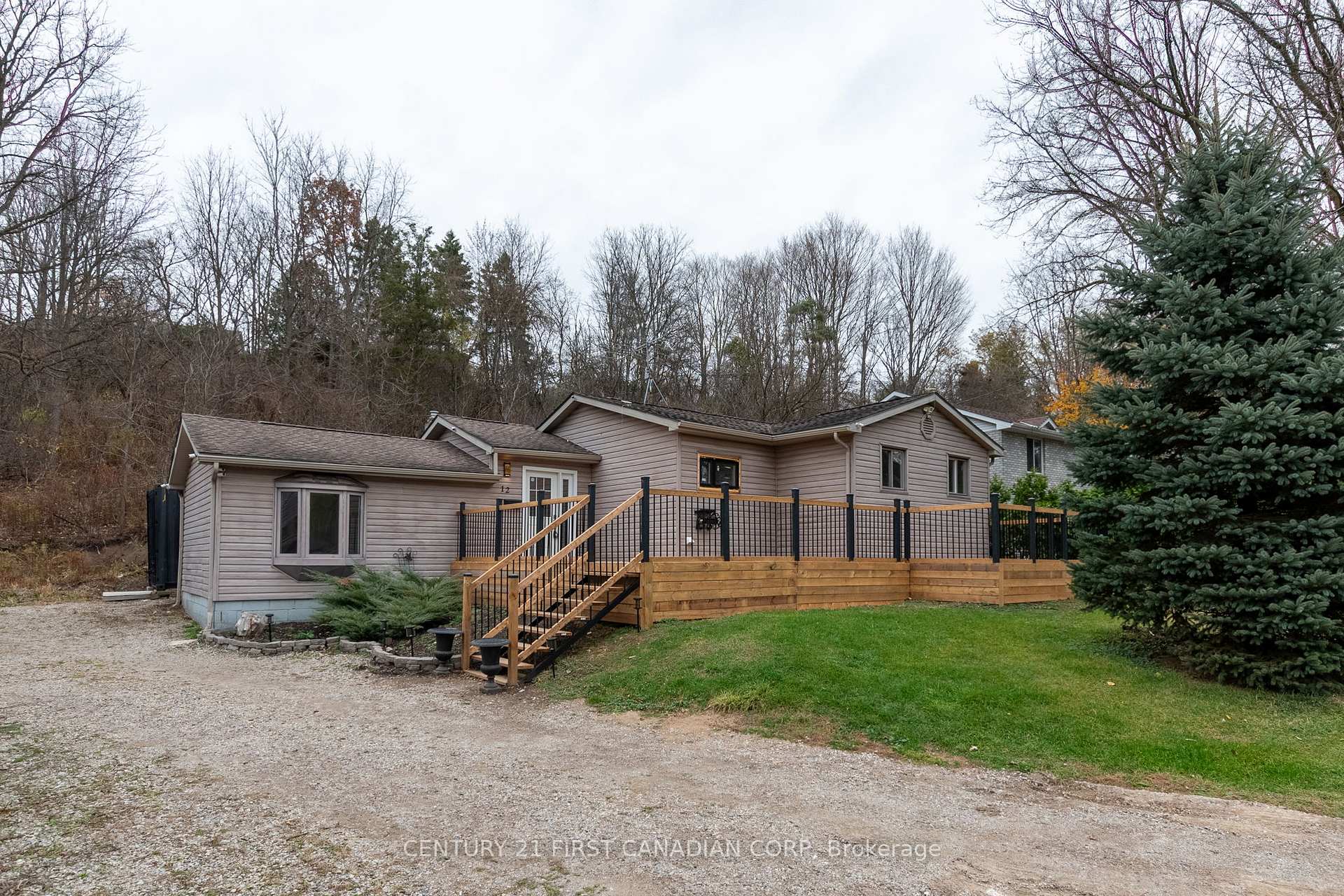 Photo 4 of 12 Davis Street, Central Elgin, Lynhurst — HOMEH