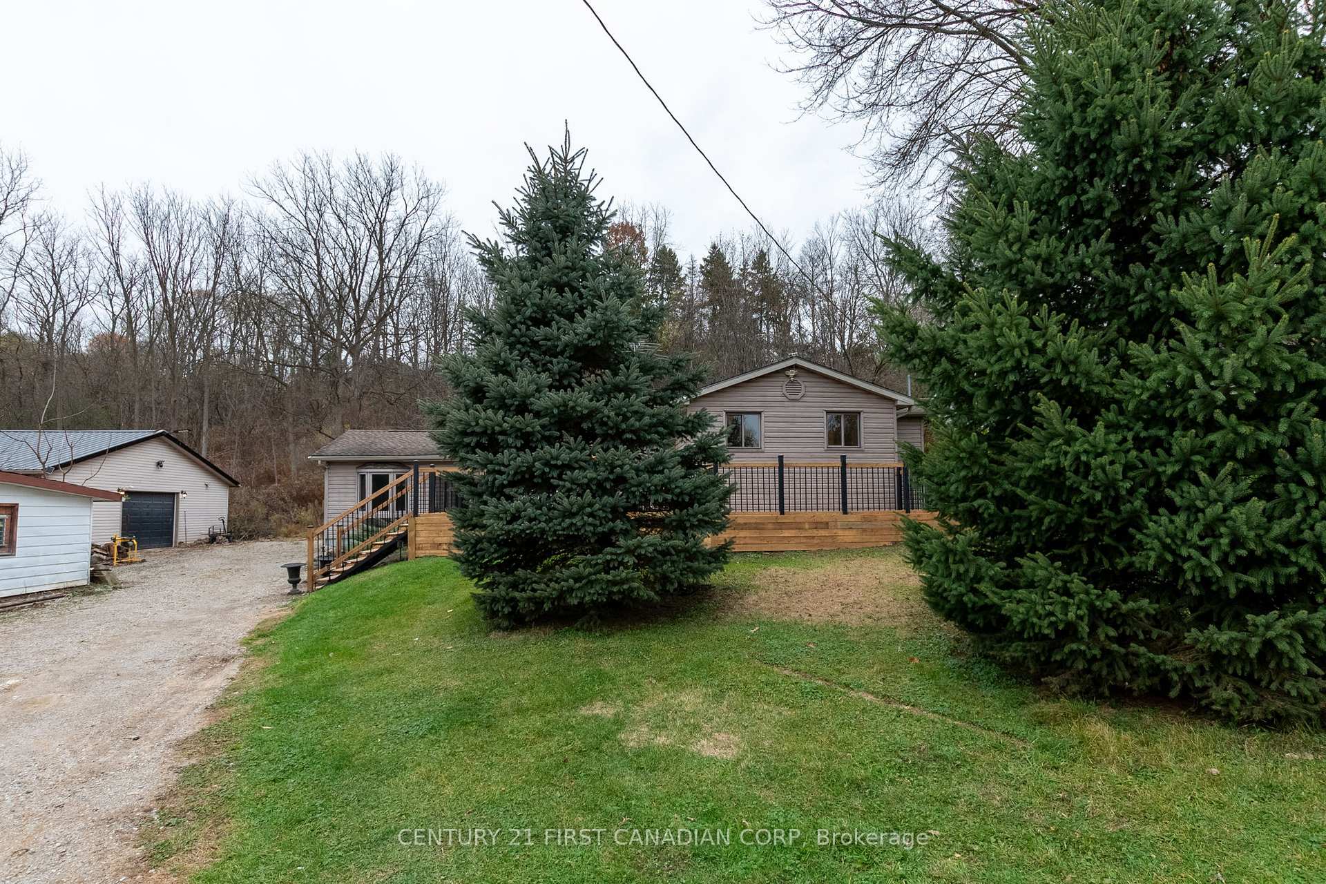 Photo 5 of 12 Davis Street, Central Elgin, Lynhurst — HOMEH