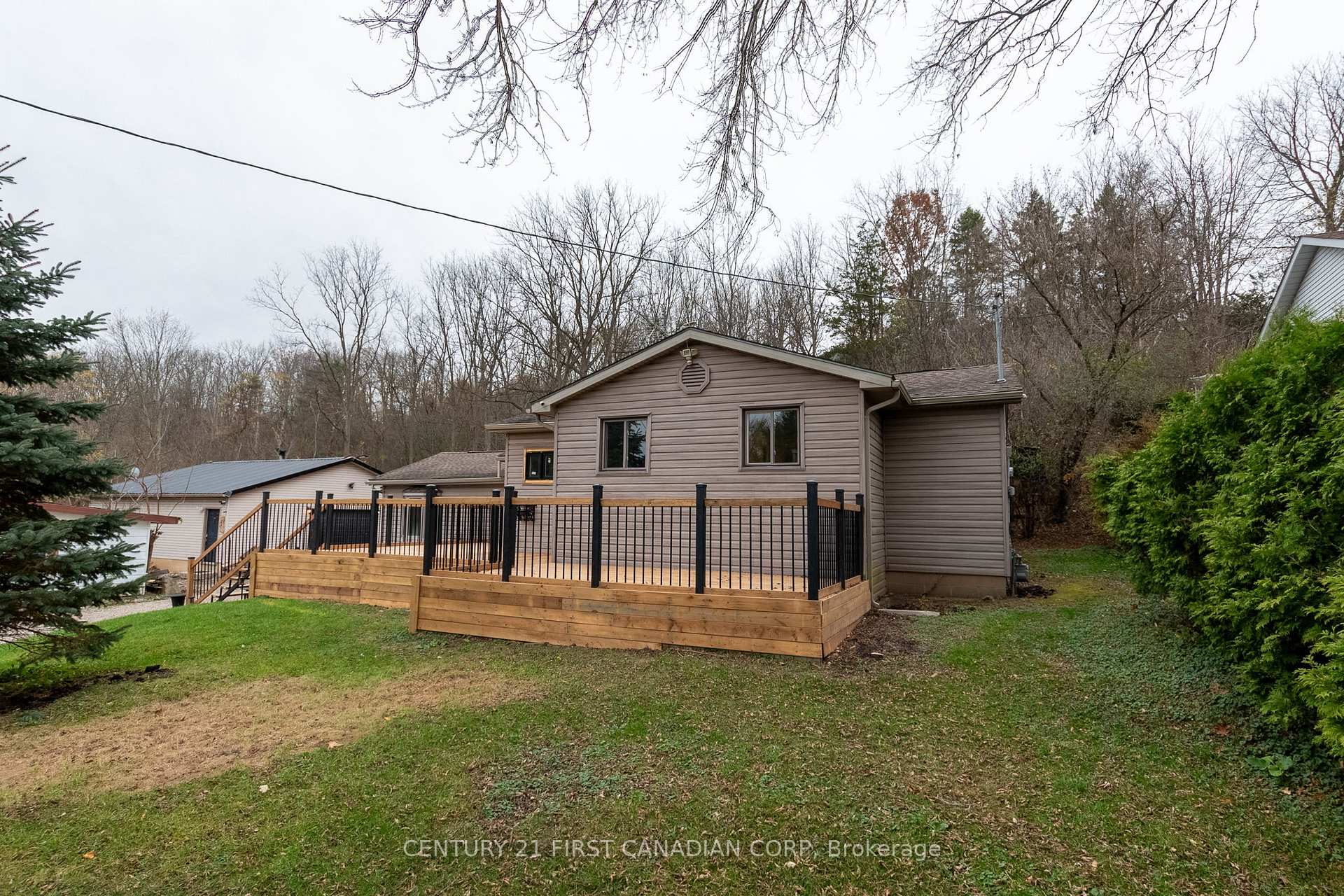 Photo 6 of 12 Davis Street, Central Elgin, Lynhurst — HOMEH