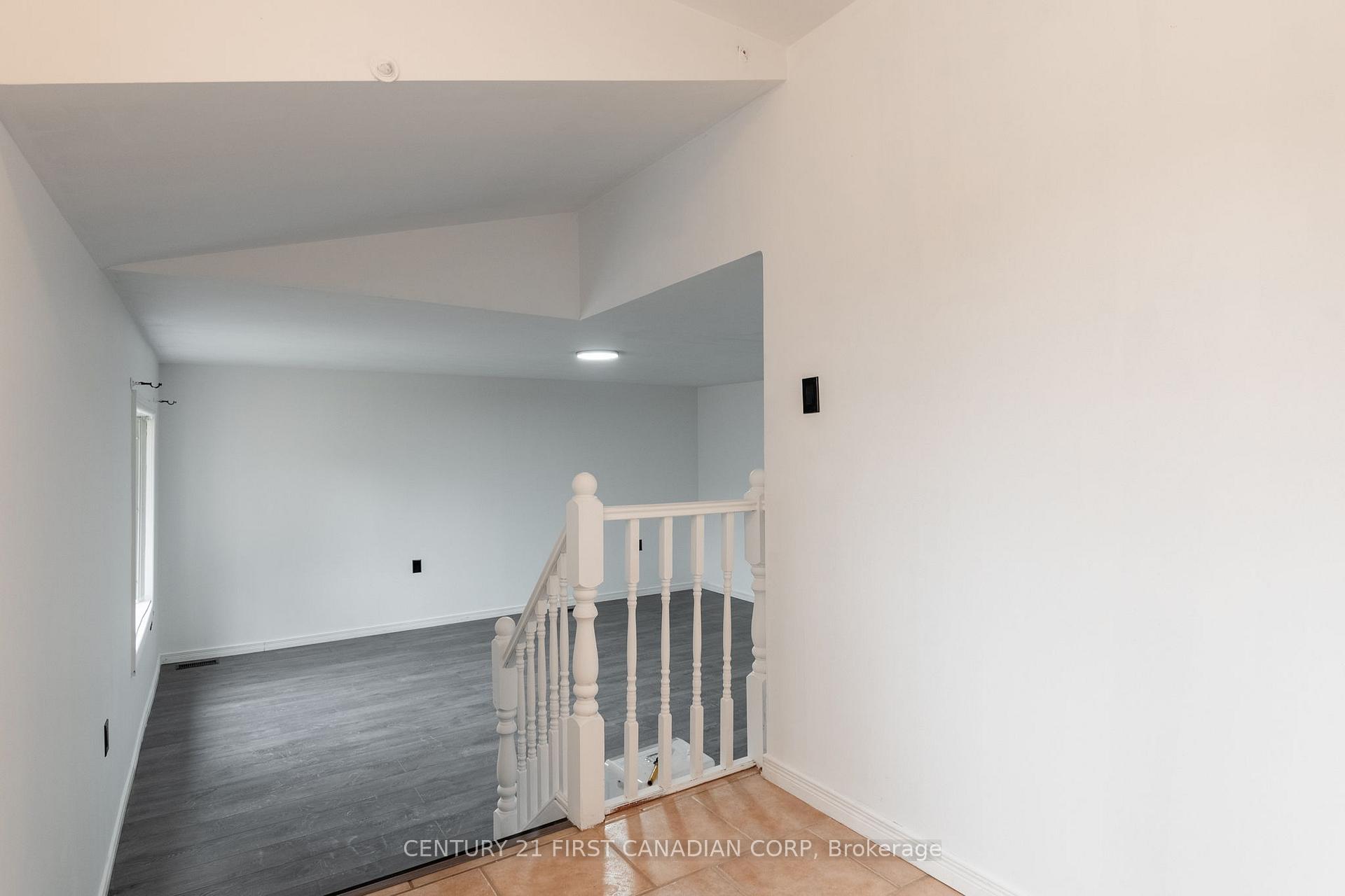 Photo 9 of 12 Davis Street, Central Elgin, Lynhurst — HOMEH