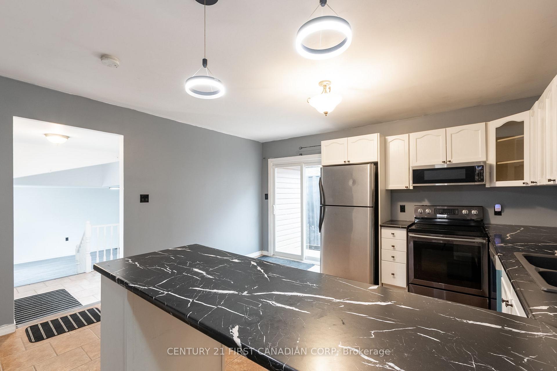 Photo 18 of 12 Davis Street, Central Elgin, Lynhurst — HOMEH