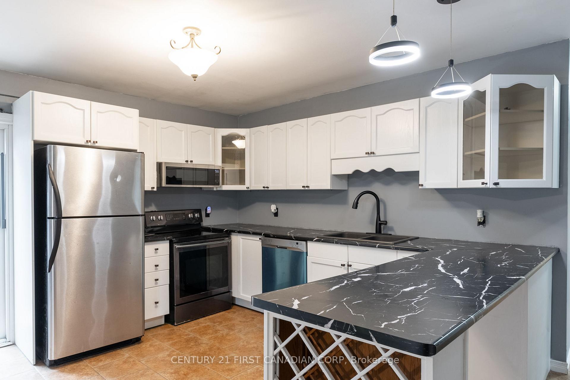 Photo 19 of 12 Davis Street, Central Elgin, Lynhurst — HOMEH