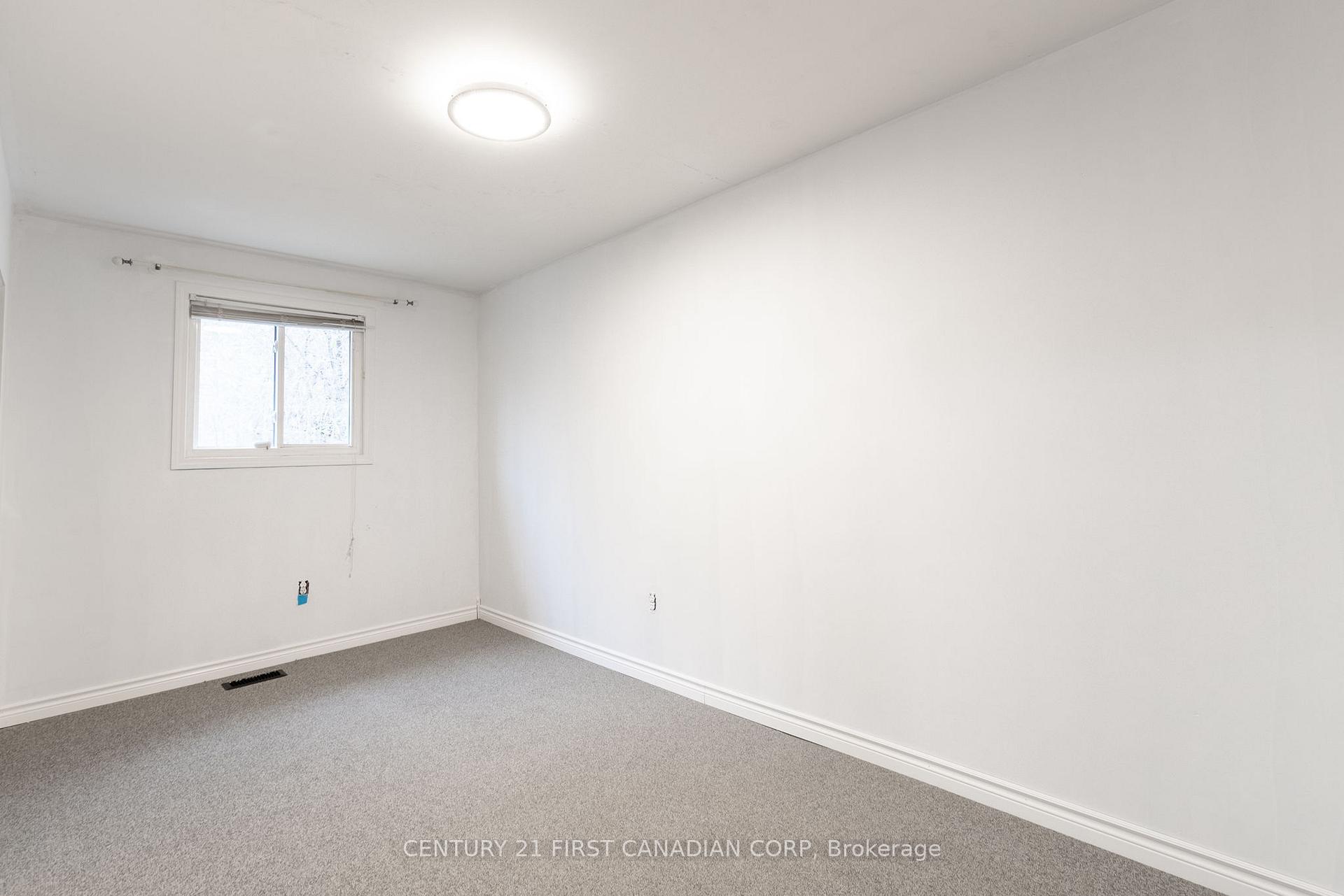 Photo 24 of 12 Davis Street, Central Elgin, Lynhurst — HOMEH