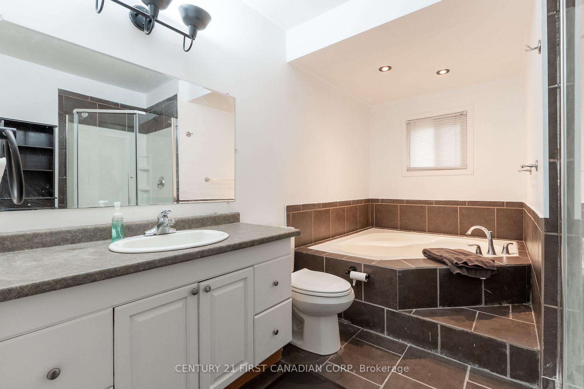 Photo 26 of 12 Davis Street, Central Elgin, Lynhurst — HOMEH