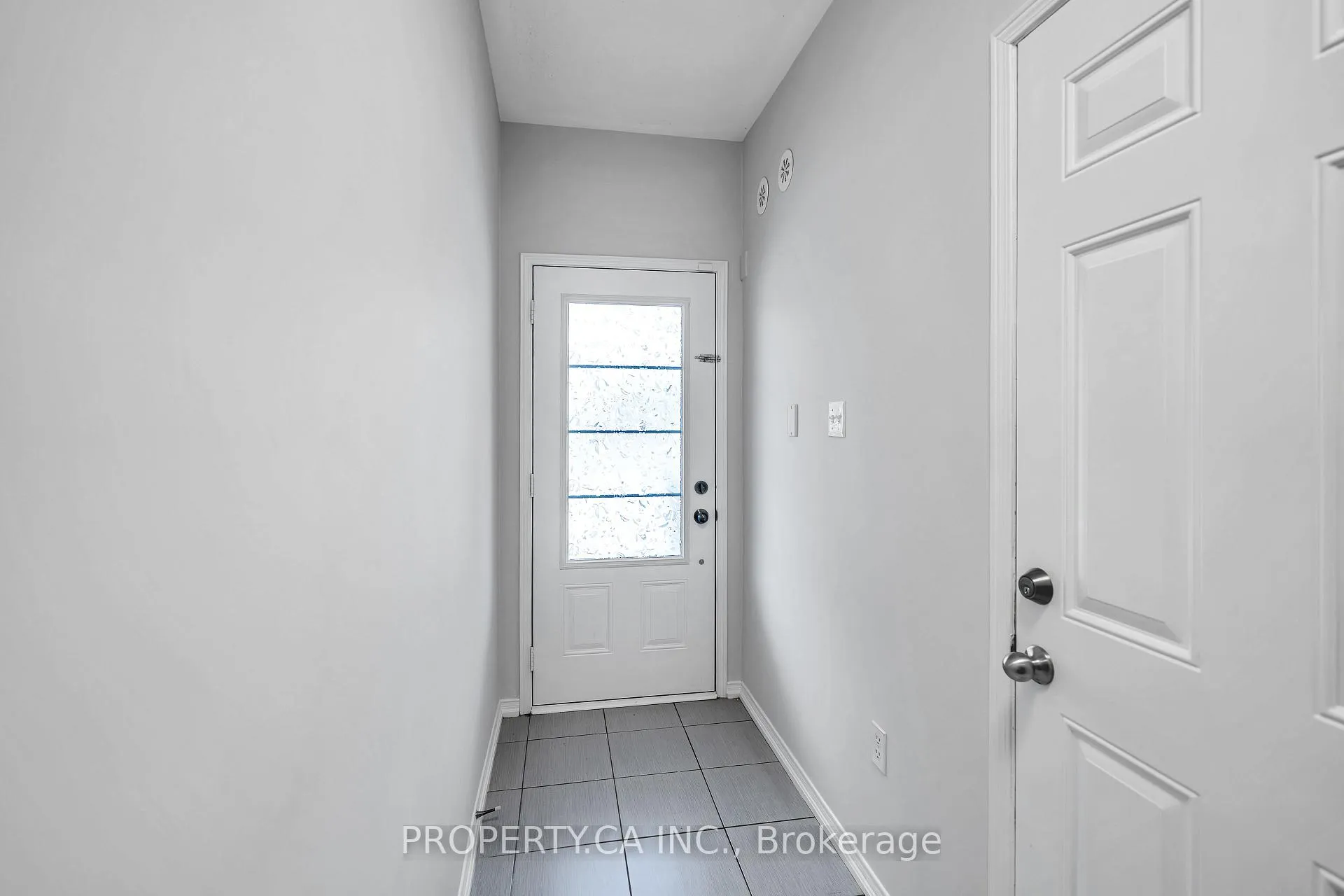 Photo 3 of 2564 Rosedrop Path, Oshawa, Windfields — HOMEH
