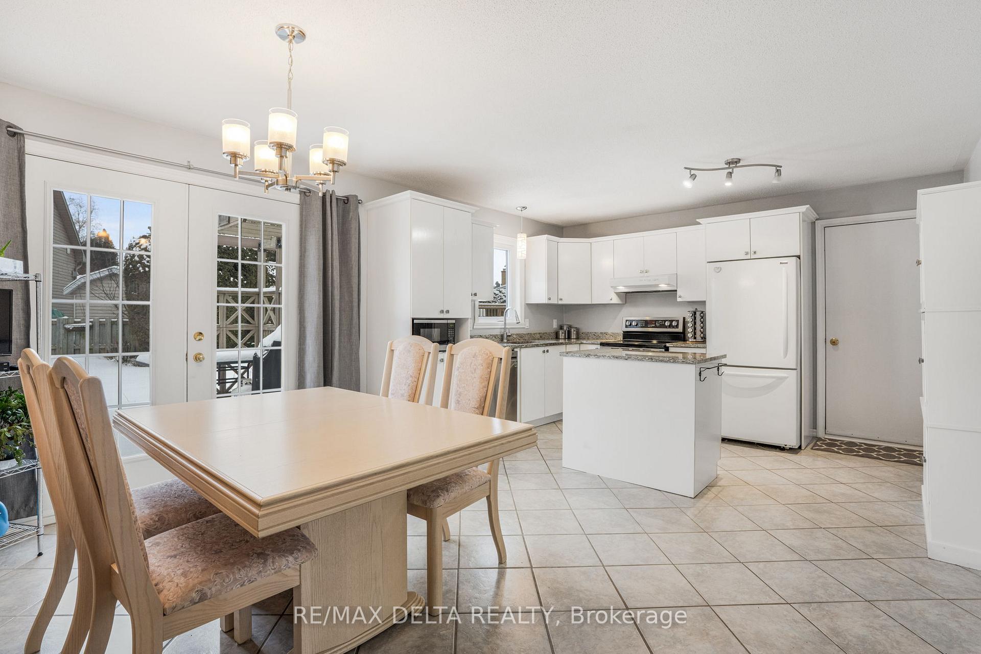 Photo 10 of 133 Home Avenue, Champlain, Vankleek Hill — HOMEH