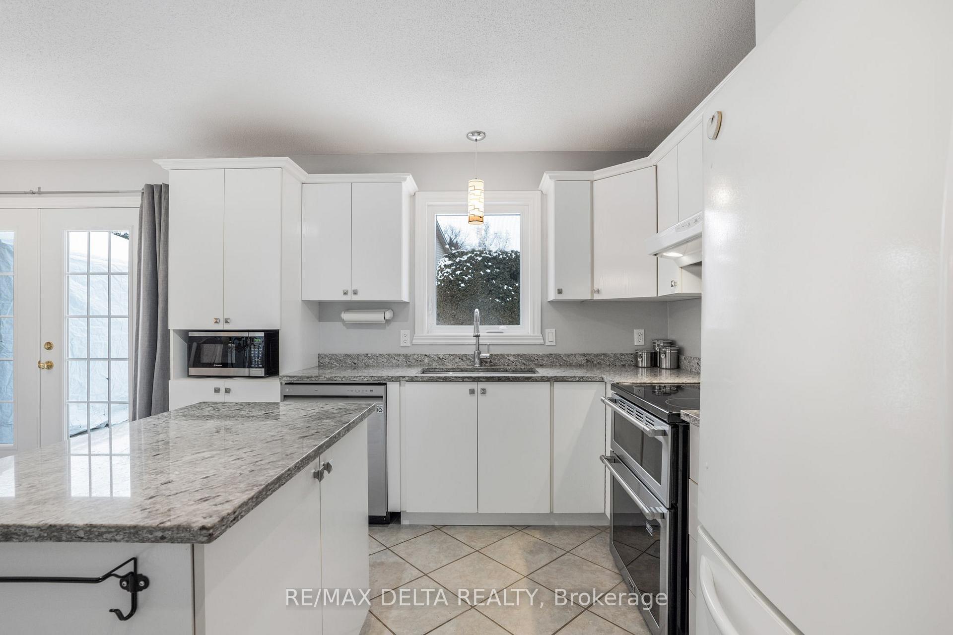 Photo 14 of 133 Home Avenue, Champlain, Vankleek Hill — HOMEH