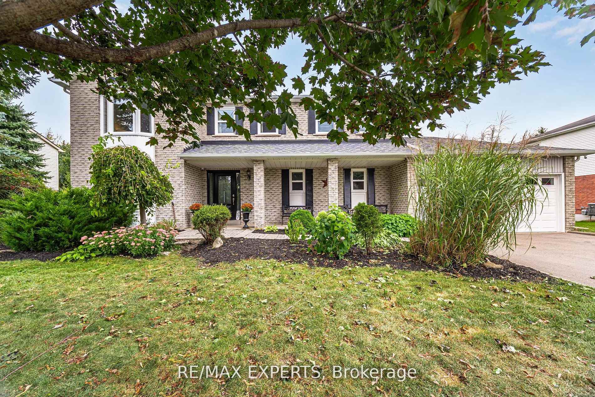 Photo 3 of 37 Erinlea Crescent, Erin — HOMEH
