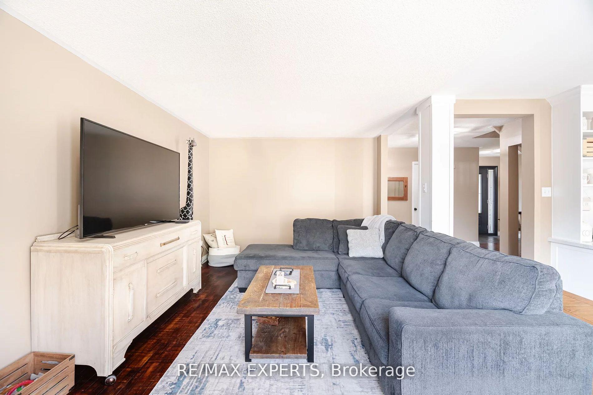 Photo 19 of 37 Erinlea Crescent, Erin — HOMEH