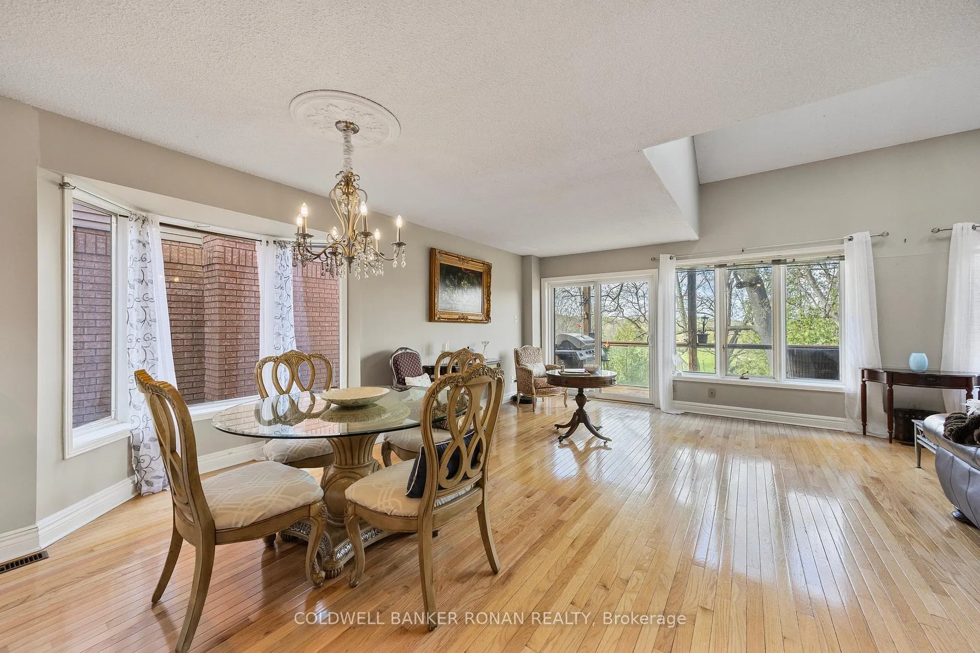 Photo 13 of 62 Riverview Road, New Tecumseth, Alliston — HOMEH