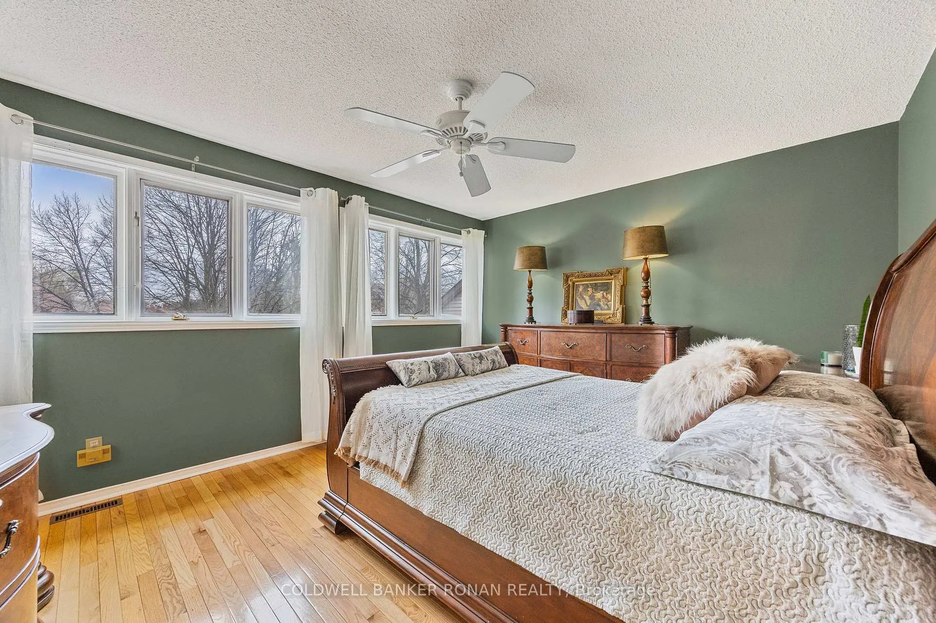 Photo 25 of 62 Riverview Road, New Tecumseth, Alliston — HOMEH