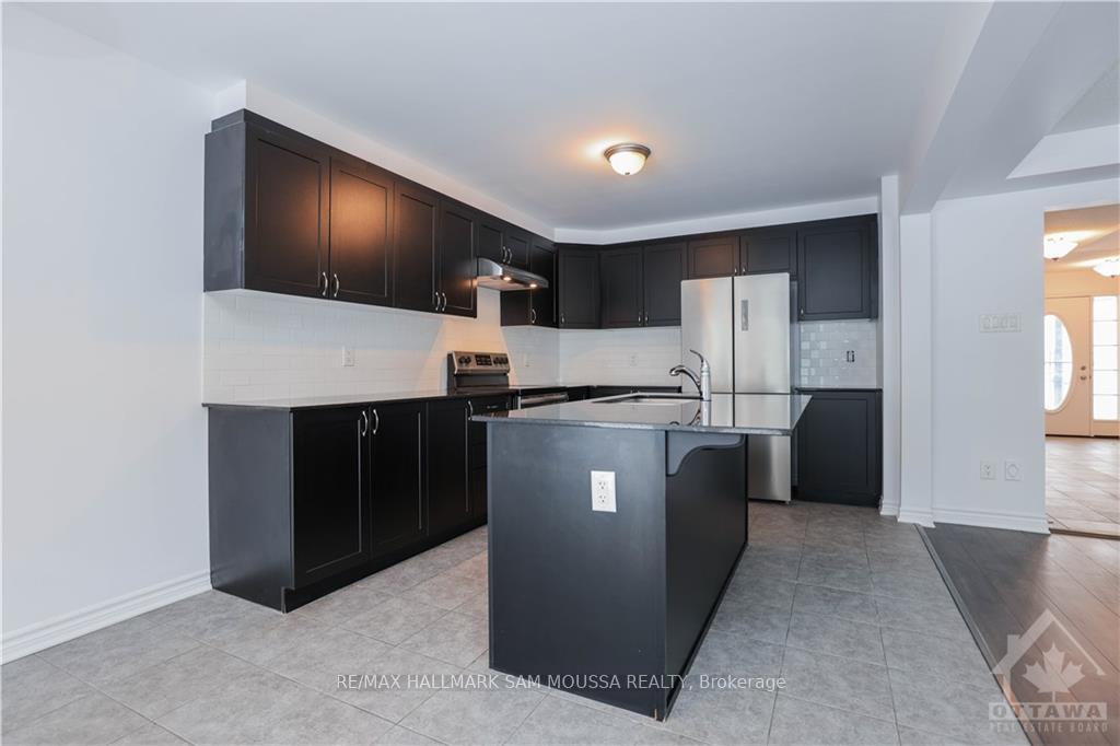 Photo 8 of 395 Aphelion Crescent, Ottawa, Barrhaven - Half Moon Bay — HOMEH