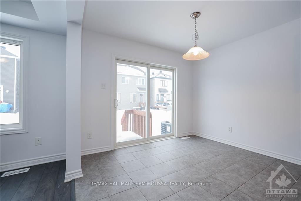Photo 11 of 395 Aphelion Crescent, Ottawa, Barrhaven - Half Moon Bay — HOMEH