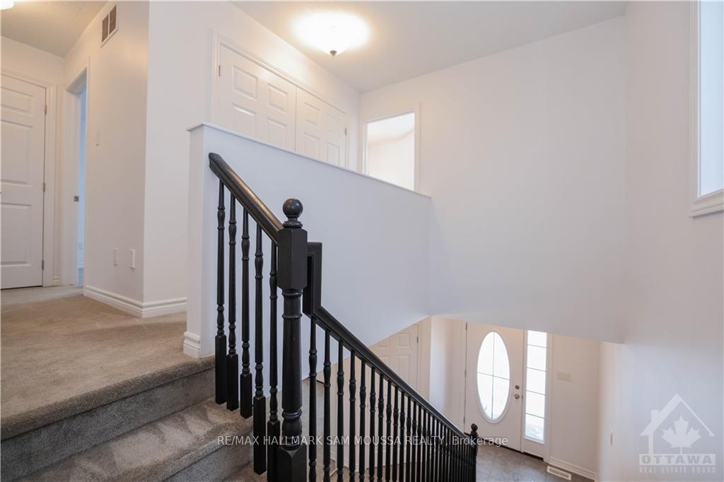 Photo 14 of 395 Aphelion Crescent, Ottawa, Barrhaven - Half Moon Bay — HOMEH