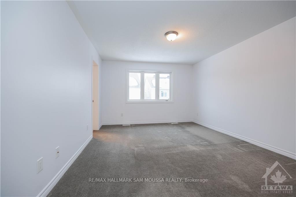 Photo 16 of 395 Aphelion Crescent, Ottawa, Barrhaven - Half Moon Bay — HOMEH