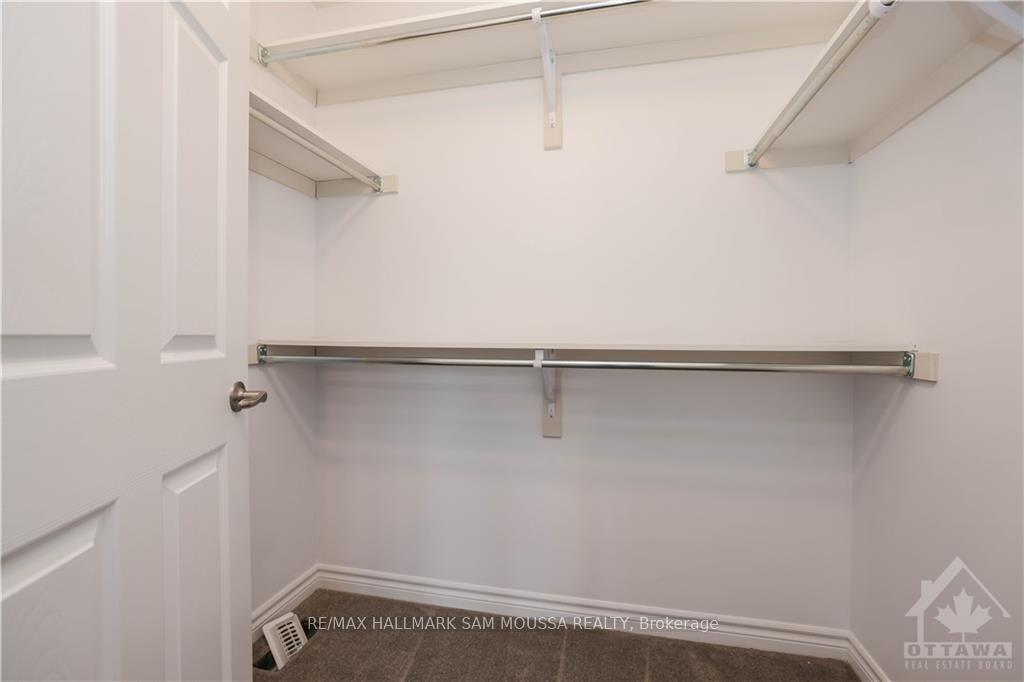 Photo 18 of 395 Aphelion Crescent, Ottawa, Barrhaven - Half Moon Bay — HOMEH