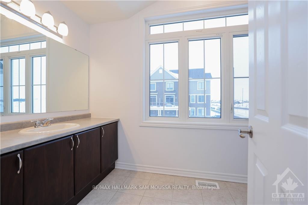 Photo 27 of 395 Aphelion Crescent, Ottawa, Barrhaven - Half Moon Bay — HOMEH
