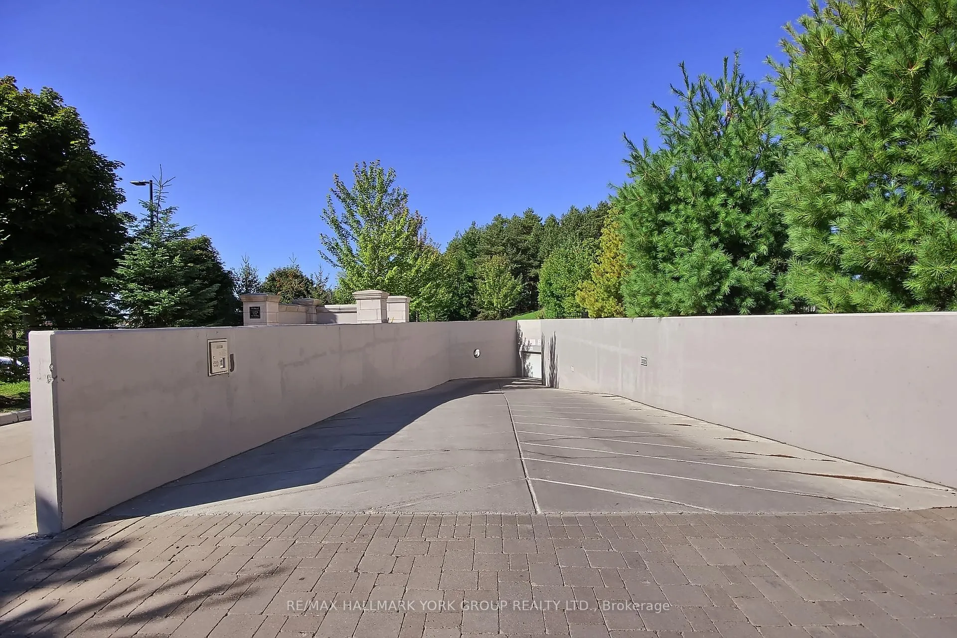 Photo 1 of 180 John West Way, Aurora, Bayview Wellington — HOMEH