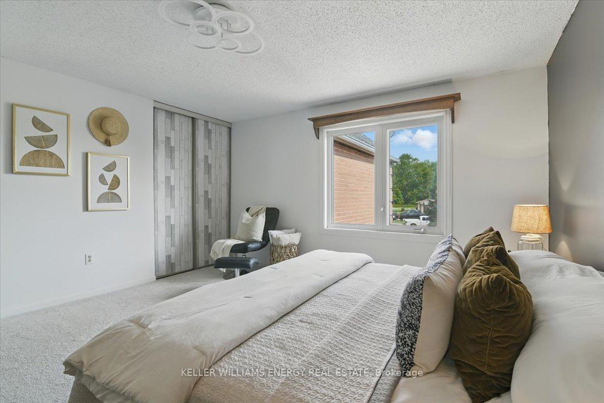Photo 23 of 89 Yorkville Drive, Clarington, Courtice — HOMEH