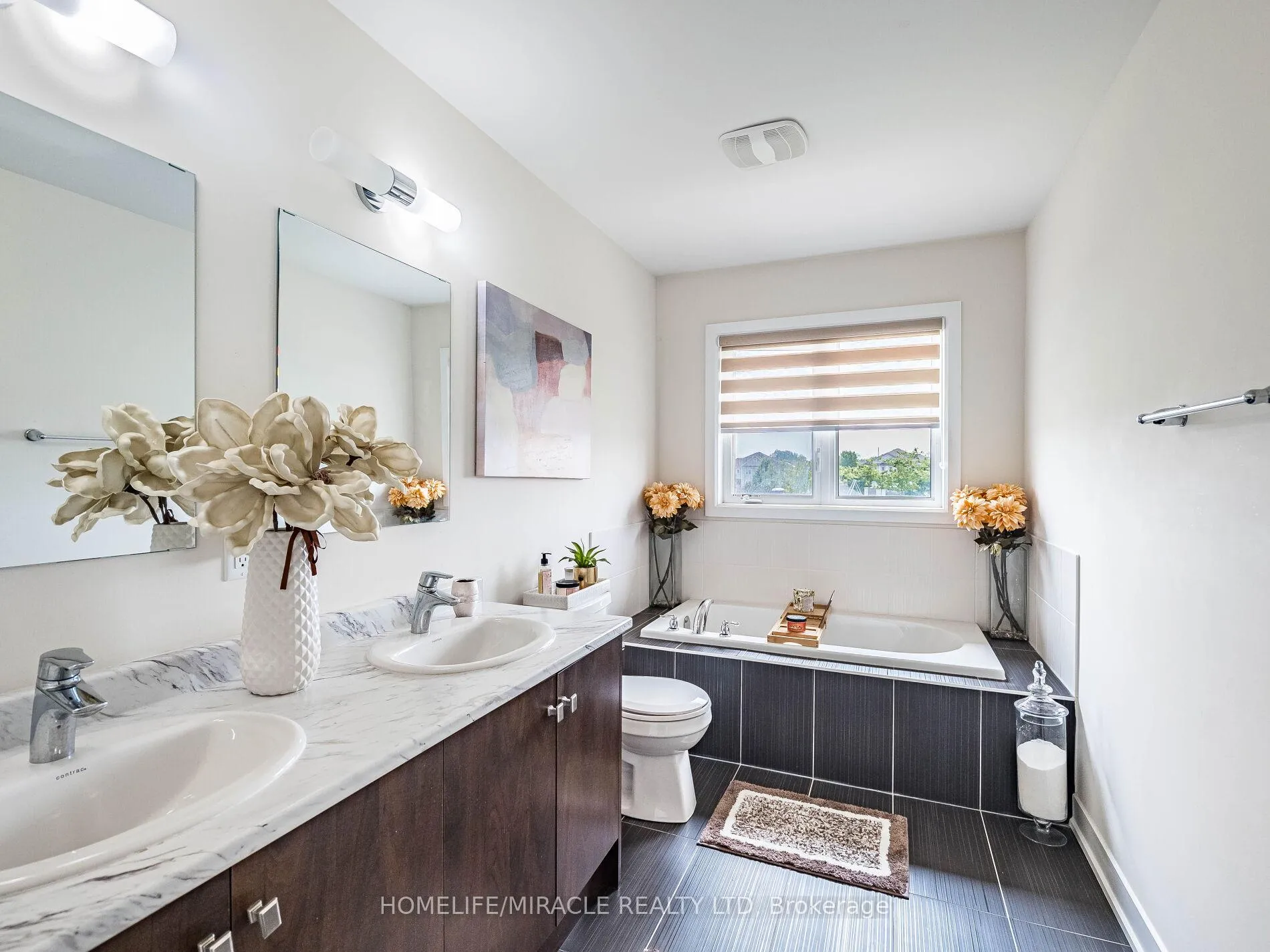 Photo 33 of 28 Donald Fleming Way, Whitby, Pringle Creek — HOMEH