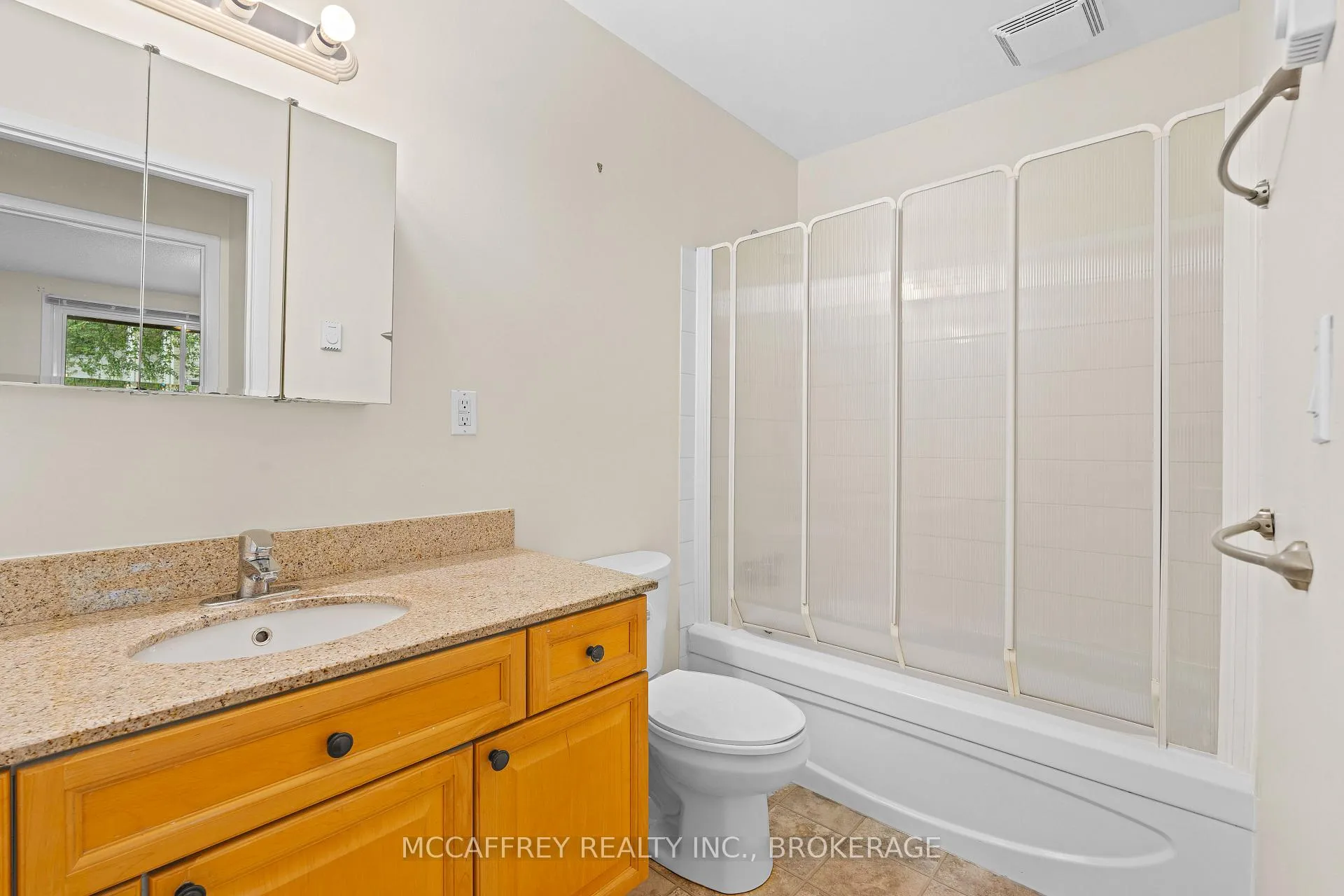 Photo 19 of 1010 Pembridge Crescent, Kingston, North of Taylor-Kidd Blvd — HOMEH