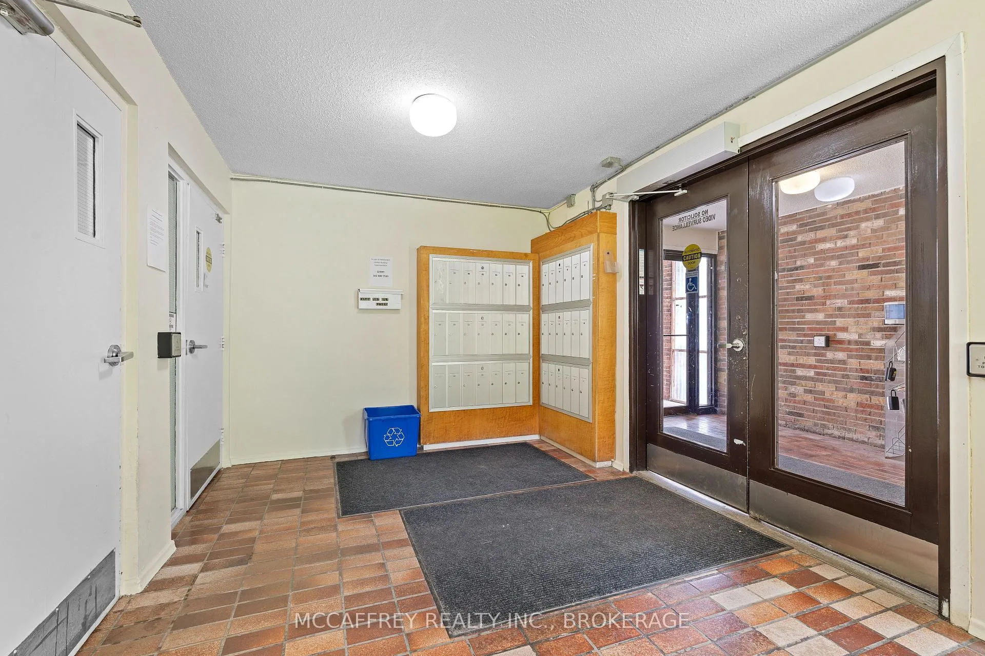 Photo 23 of 1010 Pembridge Crescent, Kingston, North of Taylor-Kidd Blvd — HOMEH