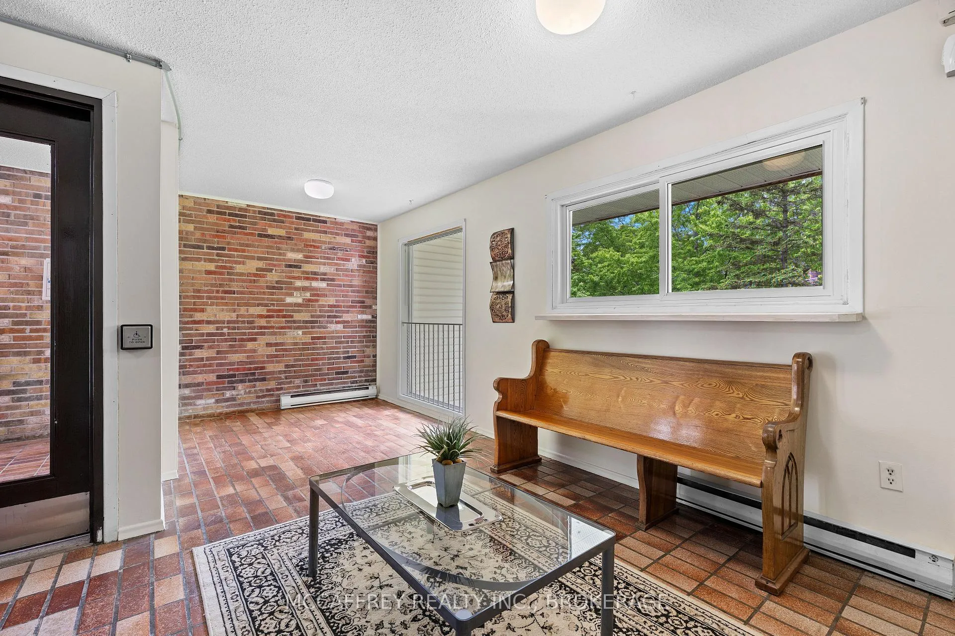 Photo 24 of 1010 Pembridge Crescent, Kingston, North of Taylor-Kidd Blvd — HOMEH