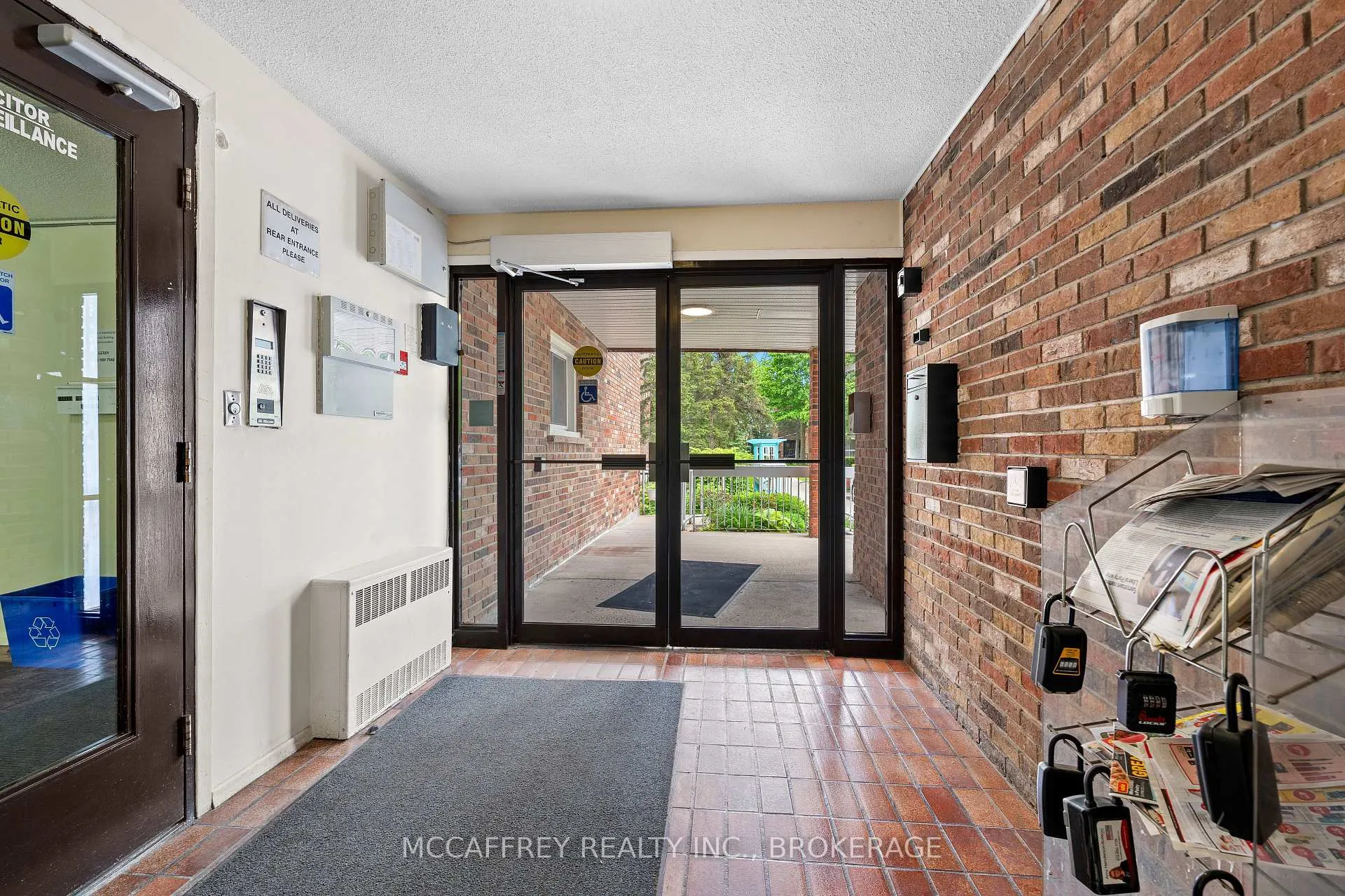 Photo 26 of 1010 Pembridge Crescent, Kingston, North of Taylor-Kidd Blvd — HOMEH