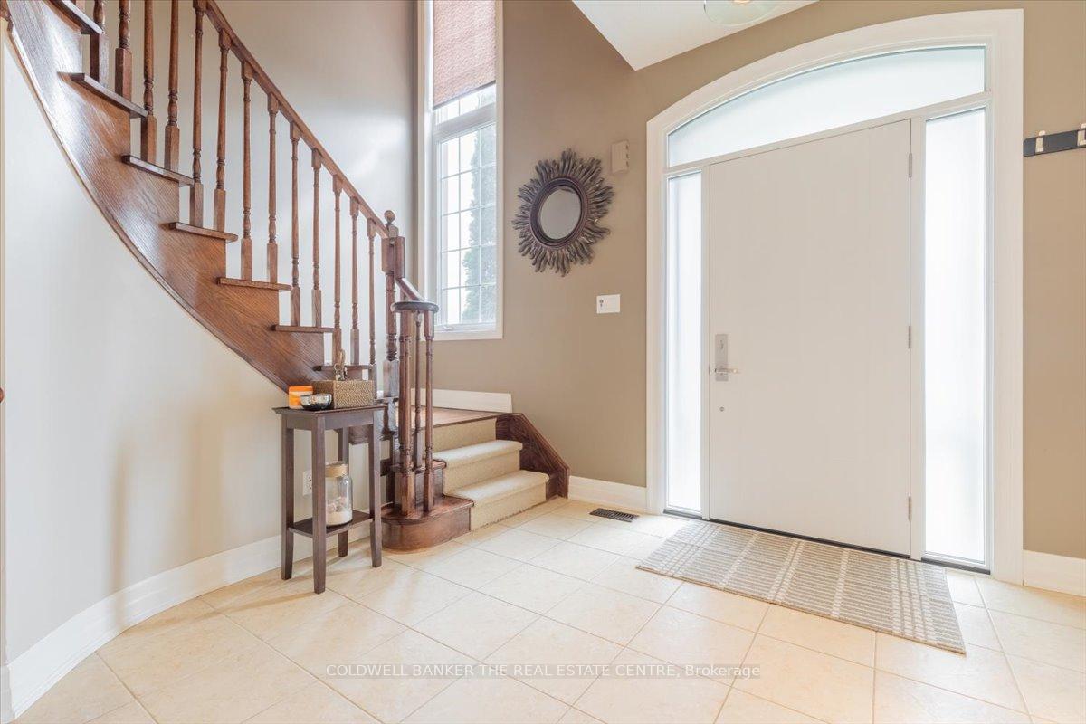 Photo 25 of 114 Laurendale Avenue, Georgina, Keswick South — HOMEH
