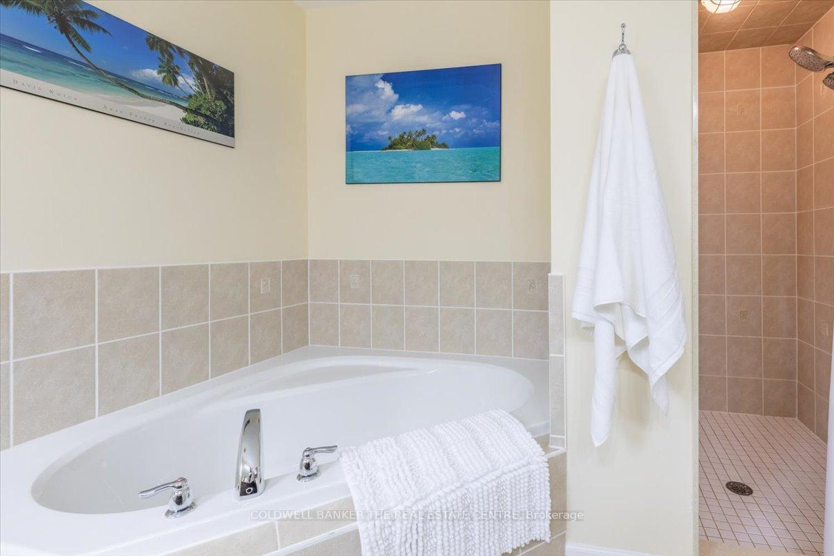 Photo 36 of 114 Laurendale Avenue, Georgina, Keswick South — HOMEH