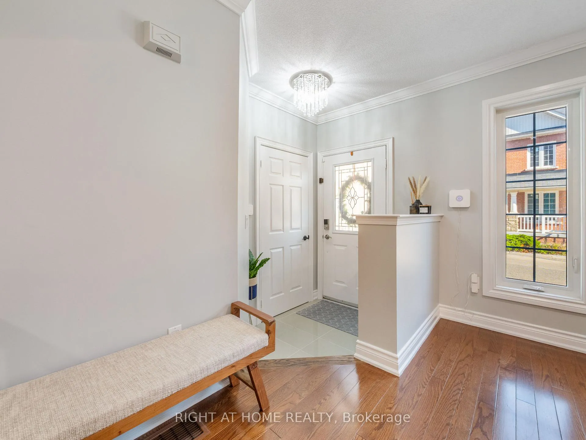 Photo 4 of 76 Torr Lane, Ajax, Central — HOMEH