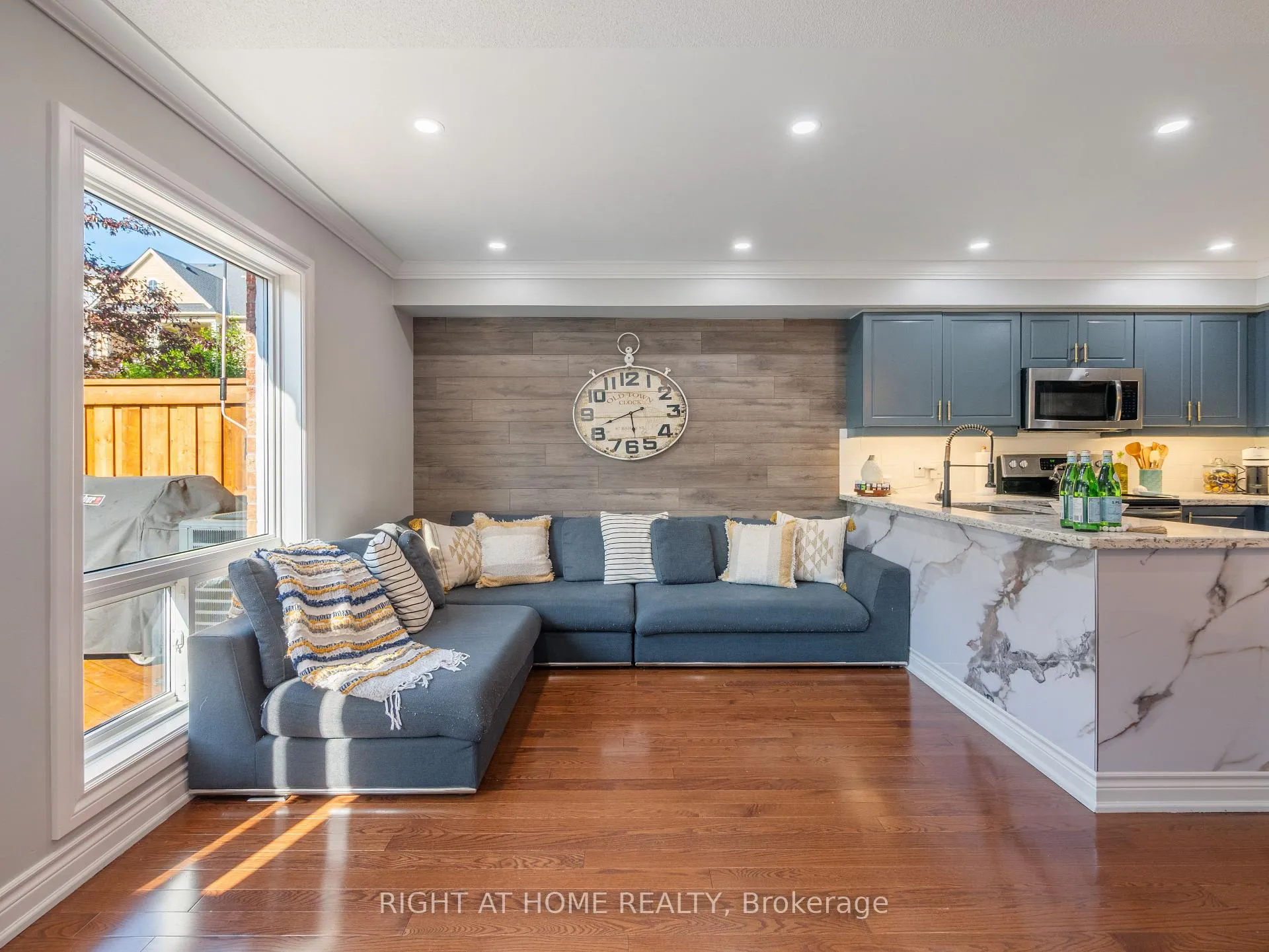 Photo 14 of 76 Torr Lane, Ajax, Central — HOMEH