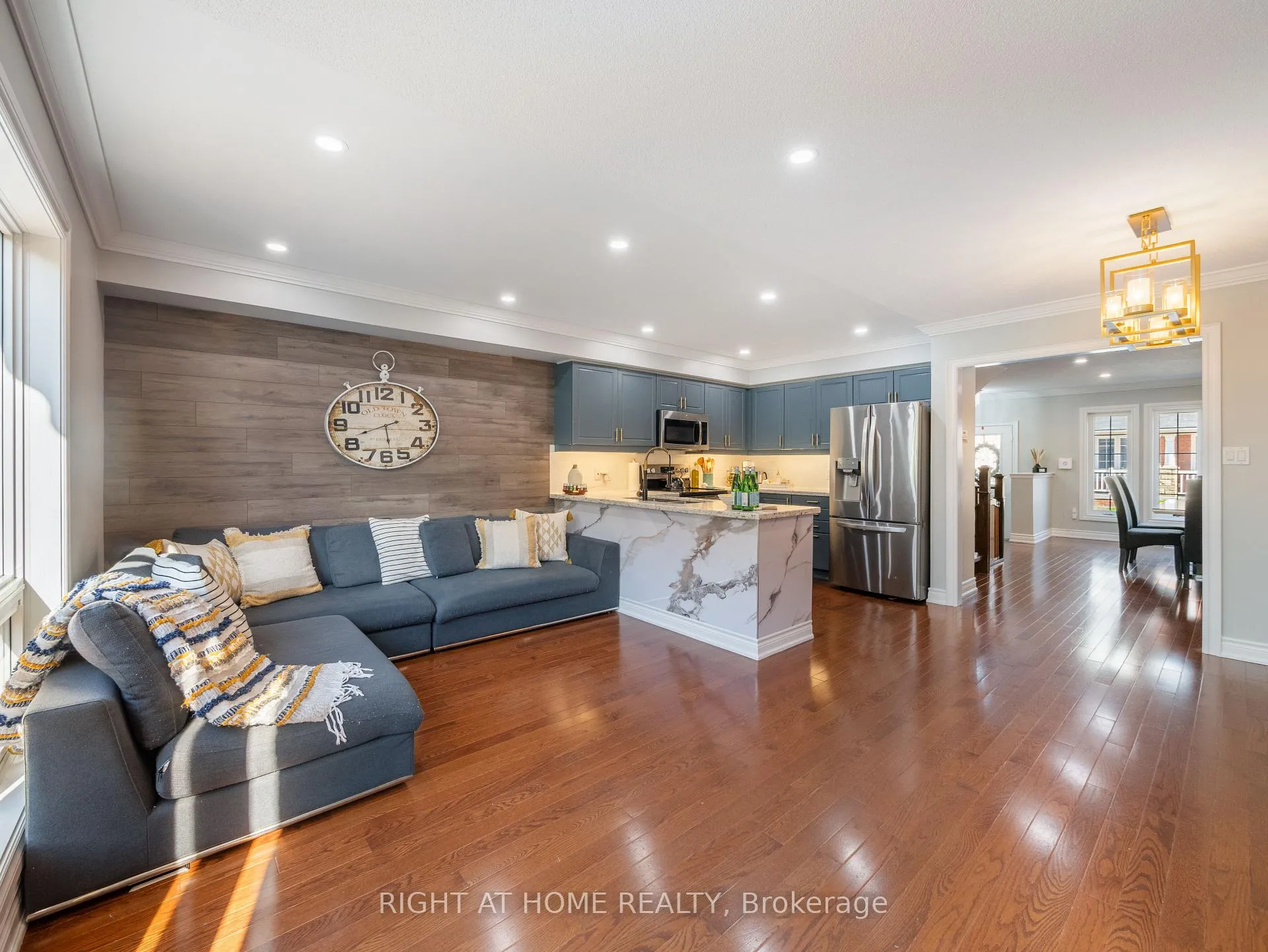 Photo 15 of 76 Torr Lane, Ajax, Central — HOMEH