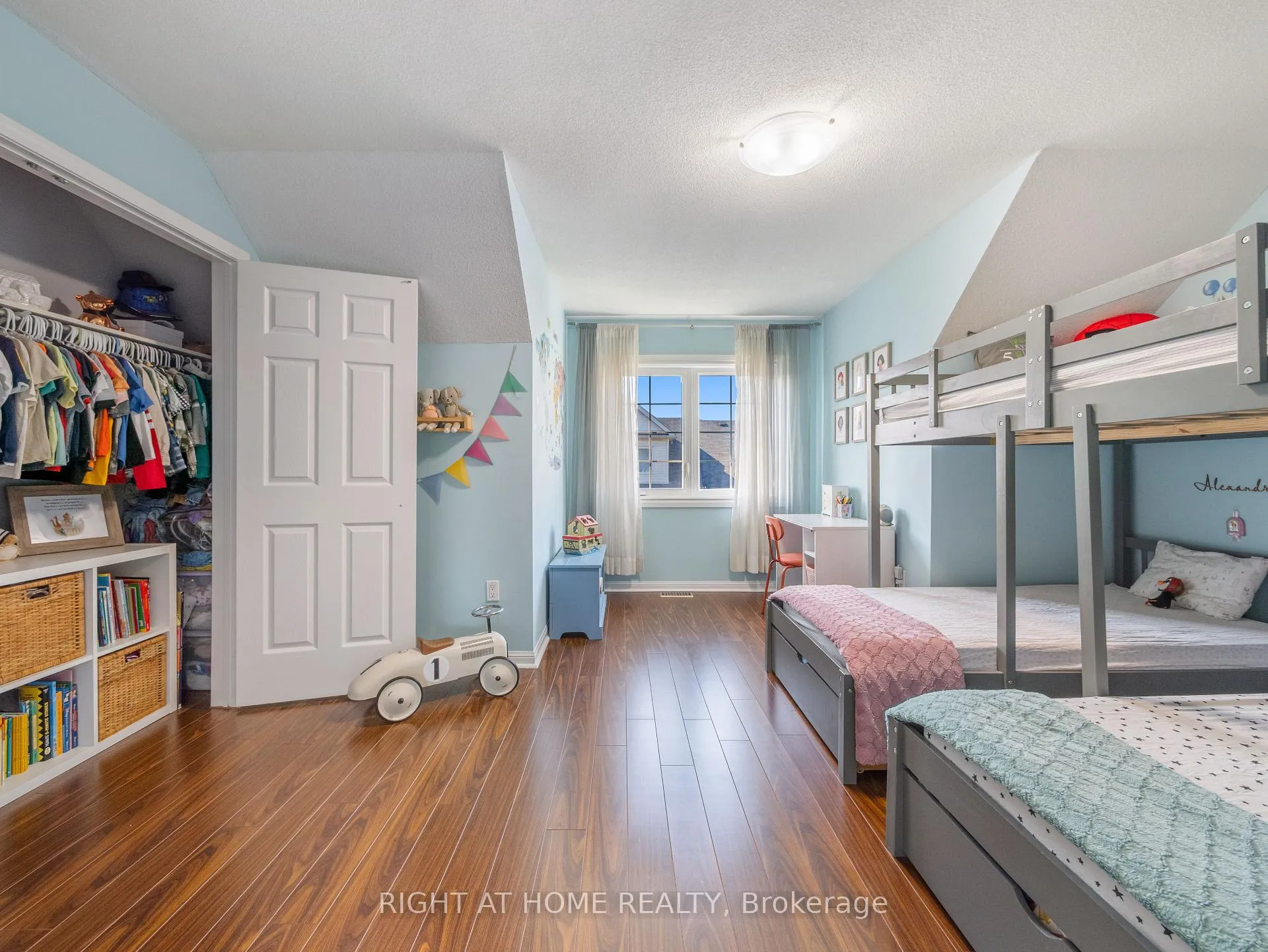 Photo 24 of 76 Torr Lane, Ajax, Central — HOMEH