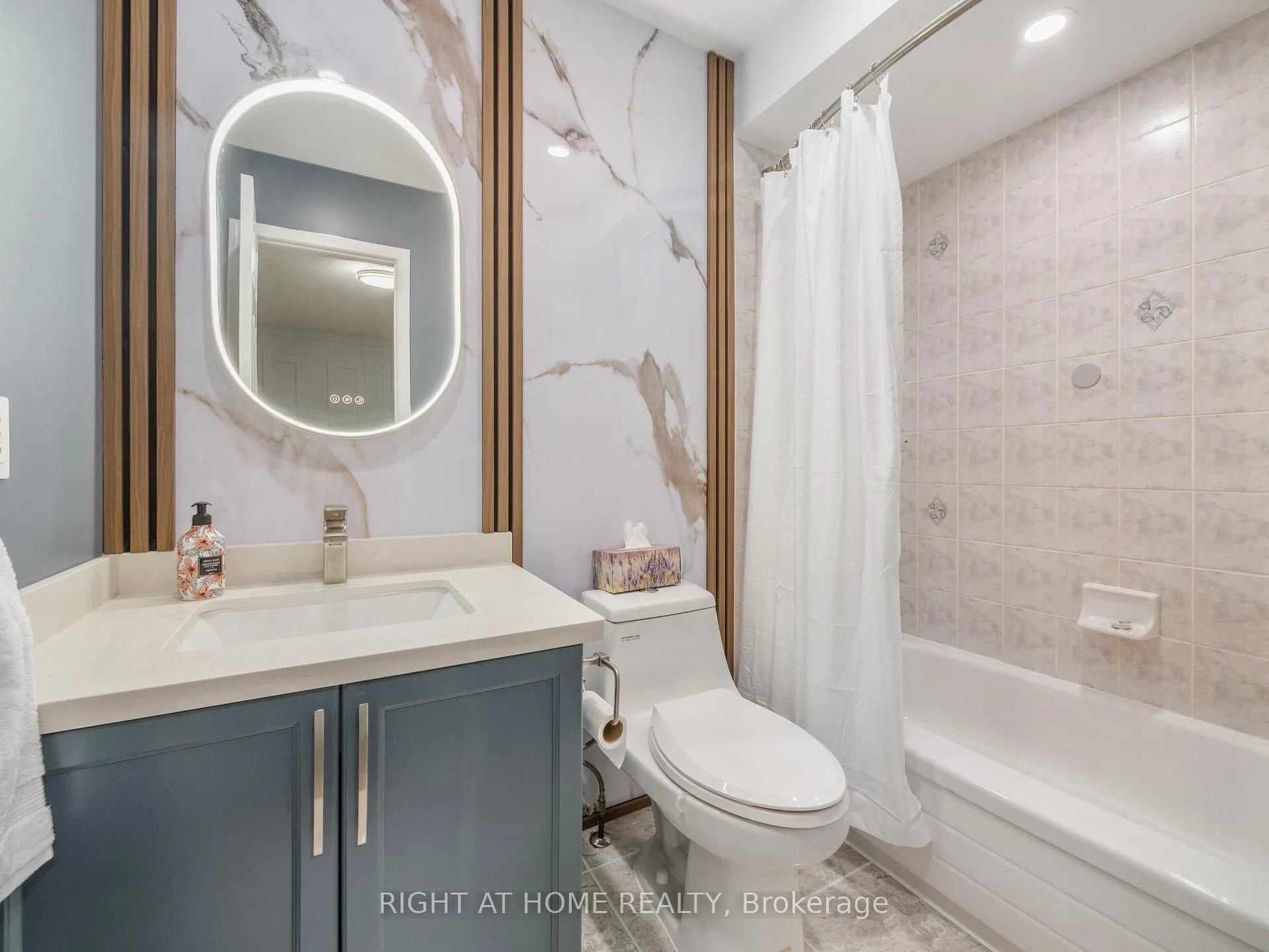 Photo 27 of 76 Torr Lane, Ajax, Central — HOMEH