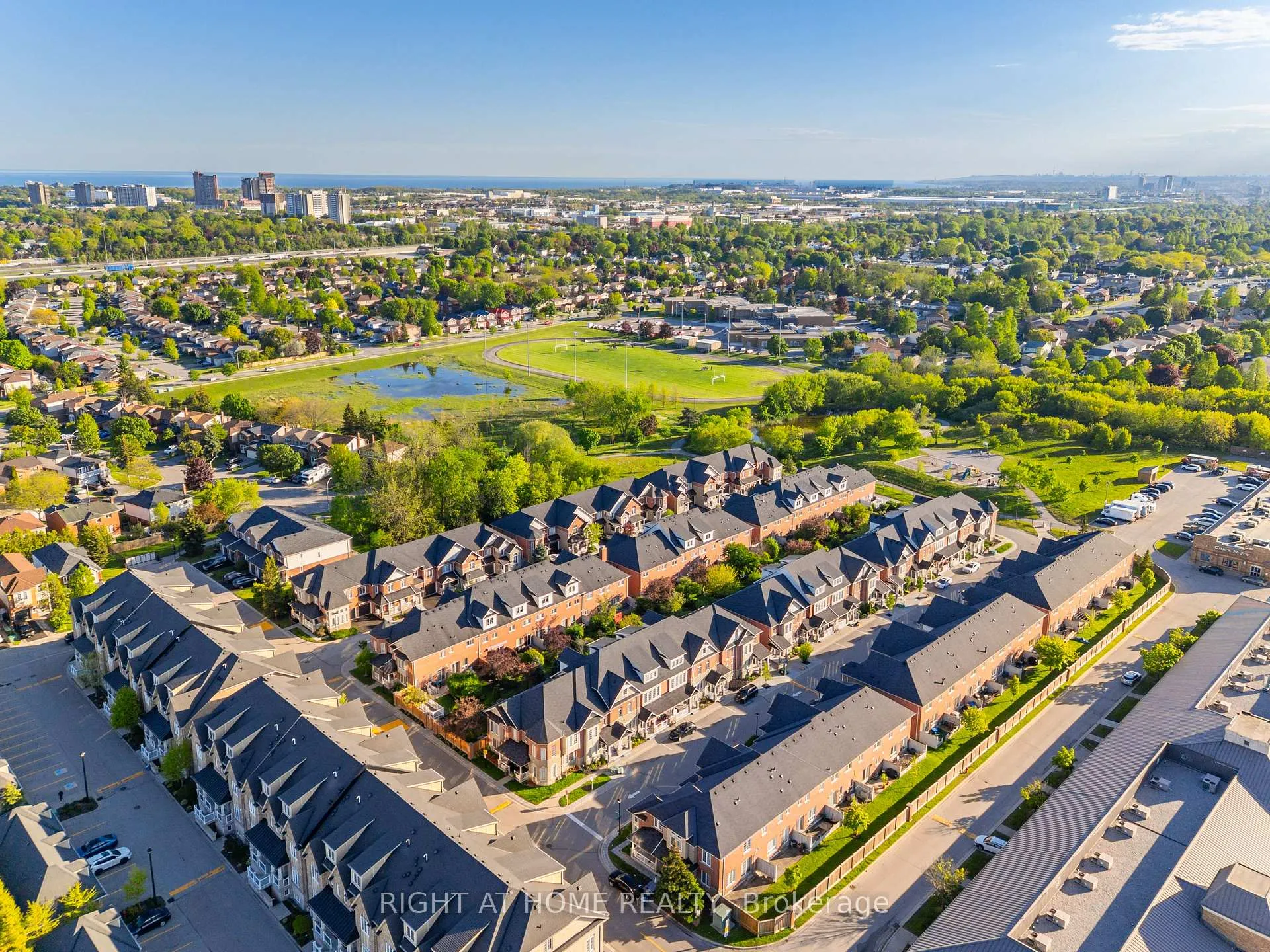 Photo 47 of 76 Torr Lane, Ajax, Central — HOMEH