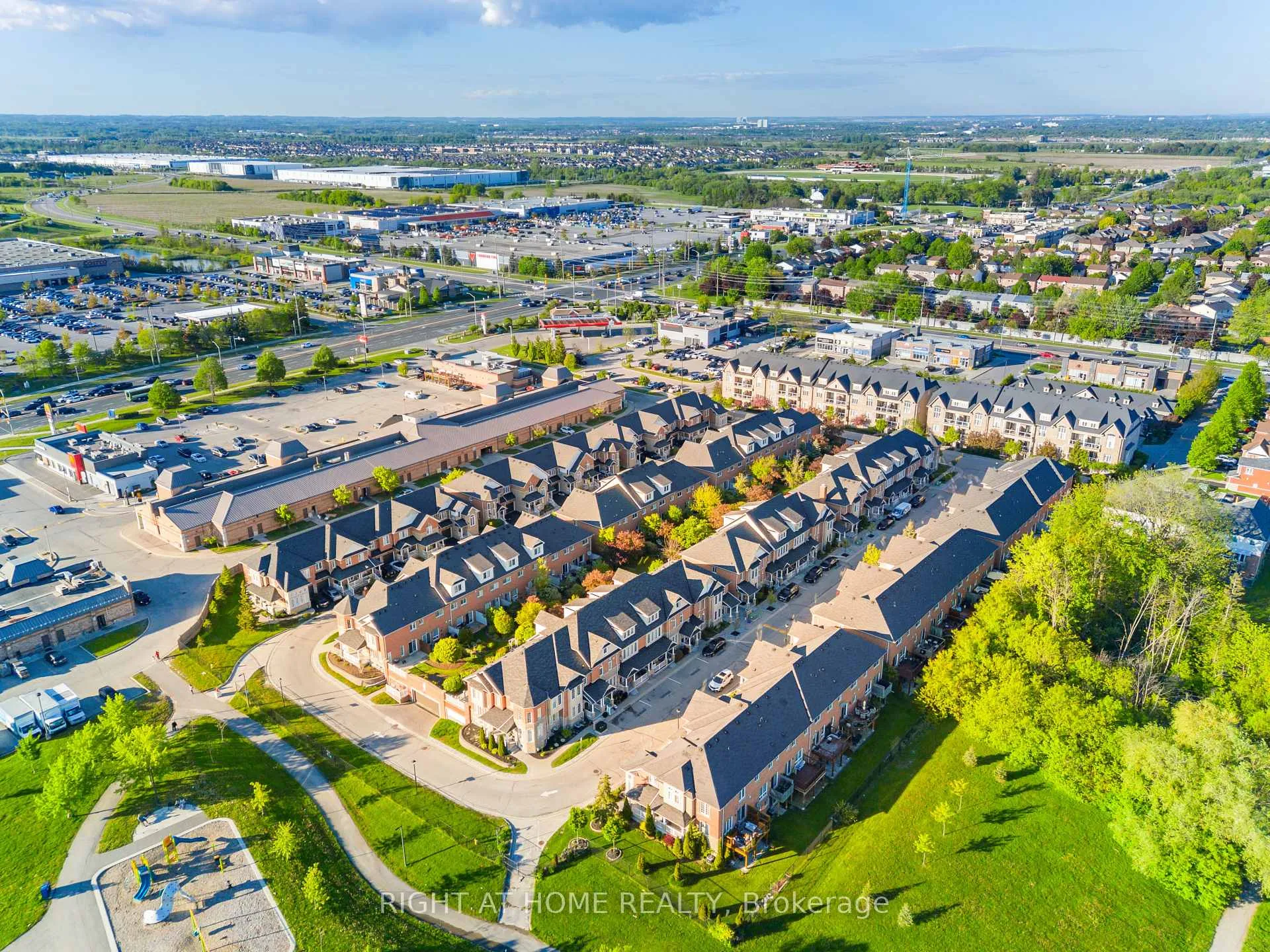 Photo 48 of 76 Torr Lane, Ajax, Central — HOMEH
