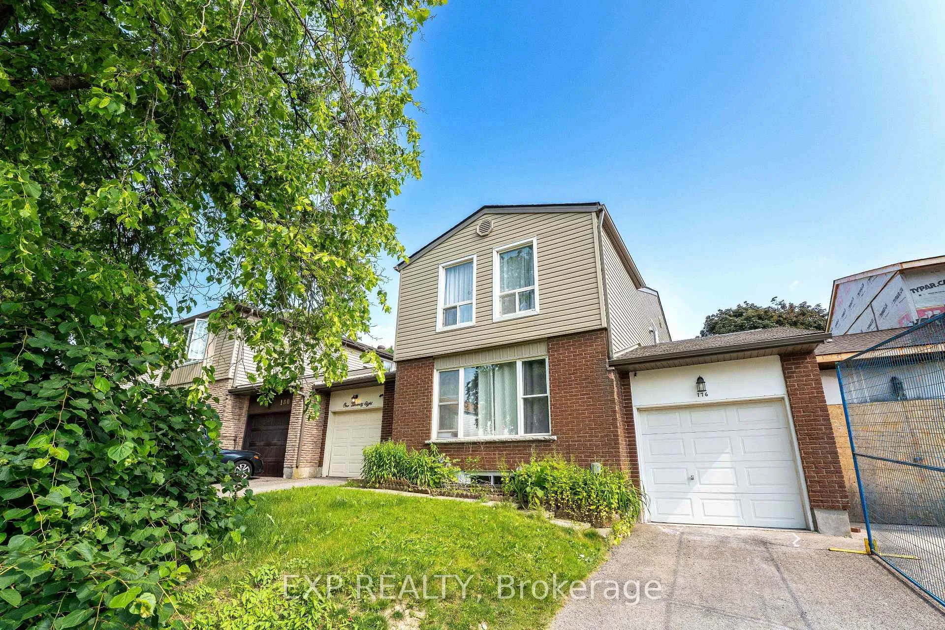 Photo 3 of 178 Silver Aspen Crescent, Kitchener — HOMEH