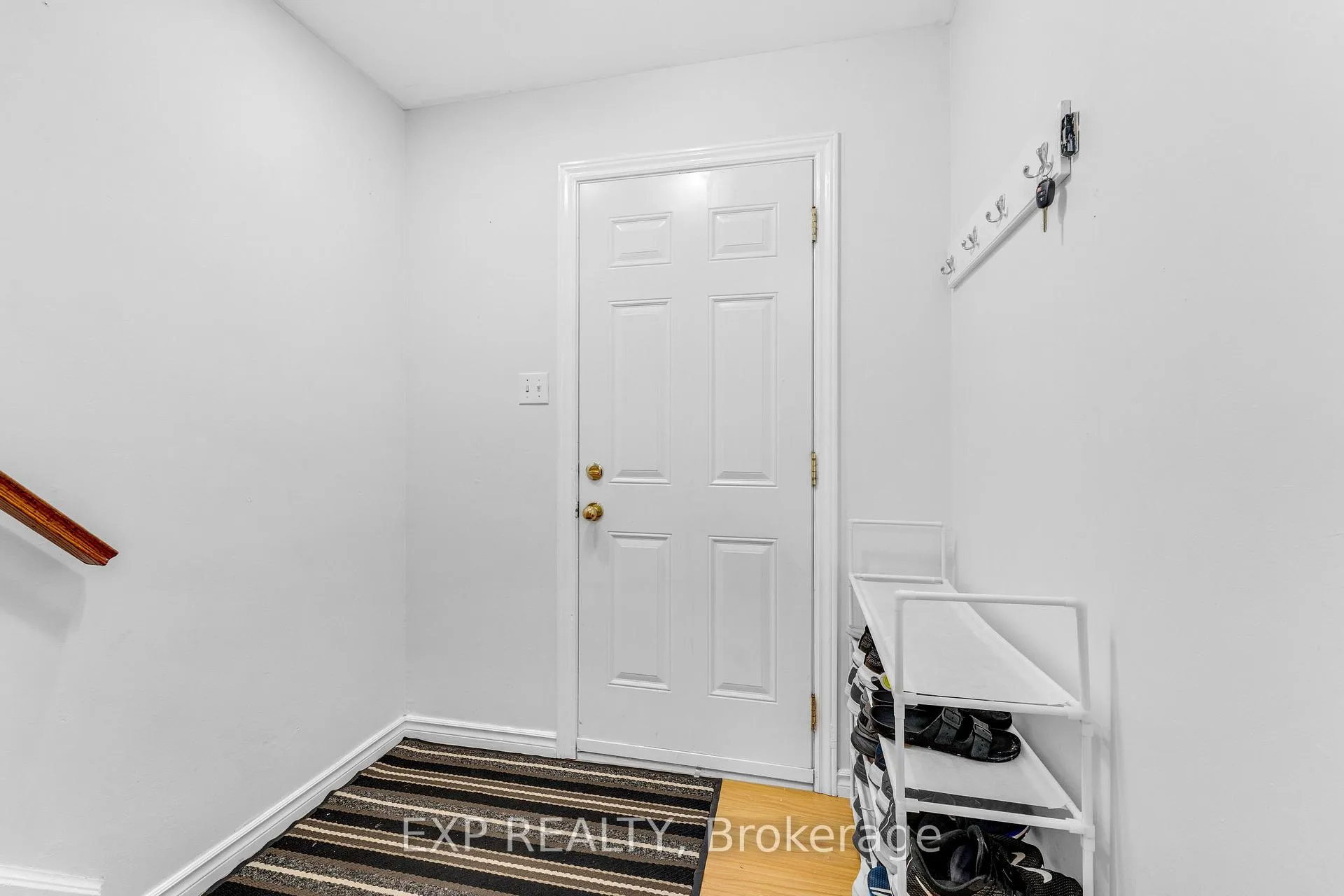 Photo 8 of 178 Silver Aspen Crescent, Kitchener — HOMEH